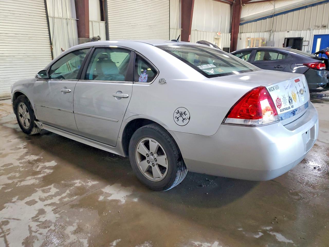 2009 Chevrolet Impala 1lt Silver vin: 2G1WT57NX91226962