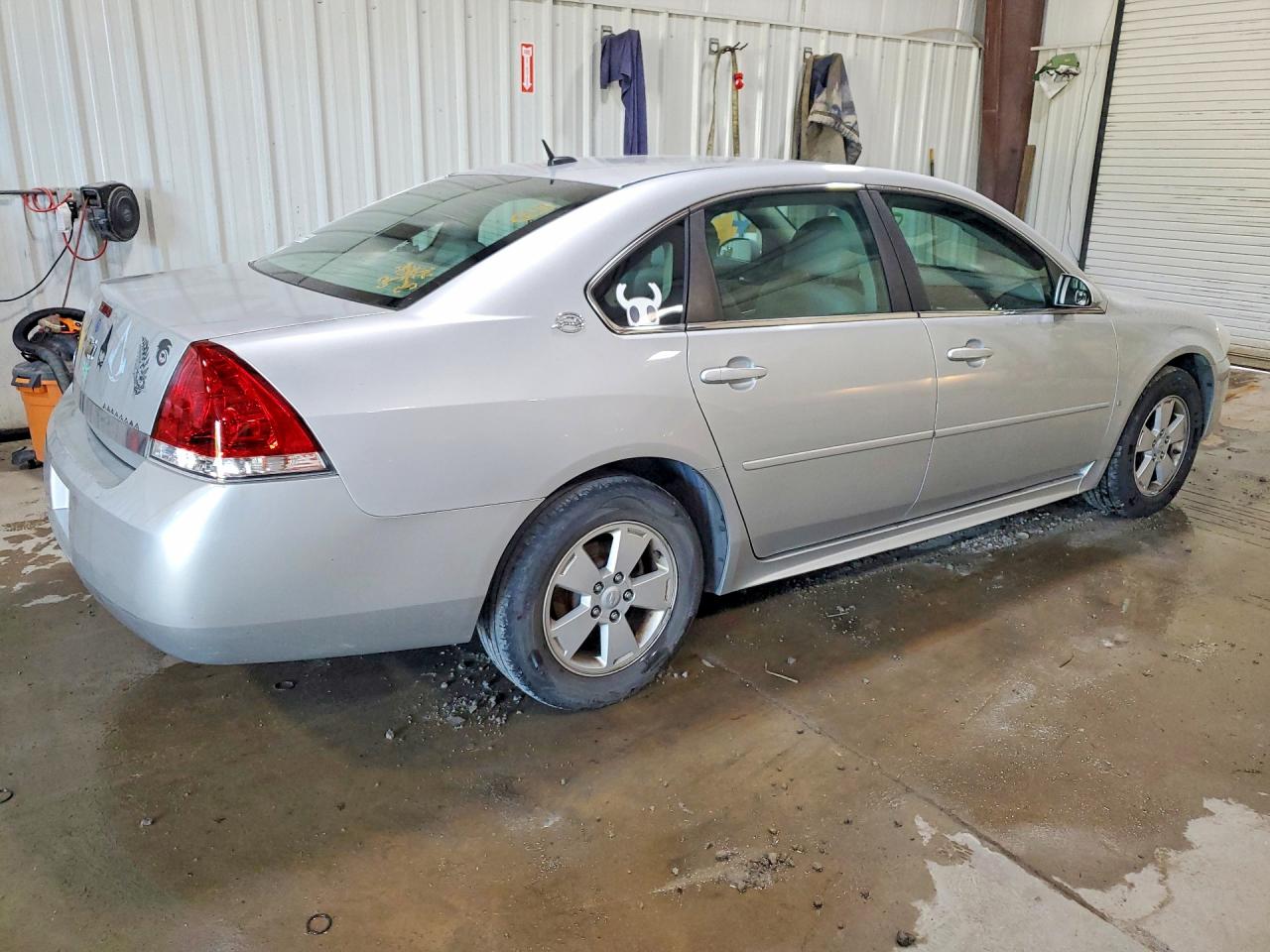 2009 Chevrolet Impala 1lt Silver vin: 2G1WT57NX91226962