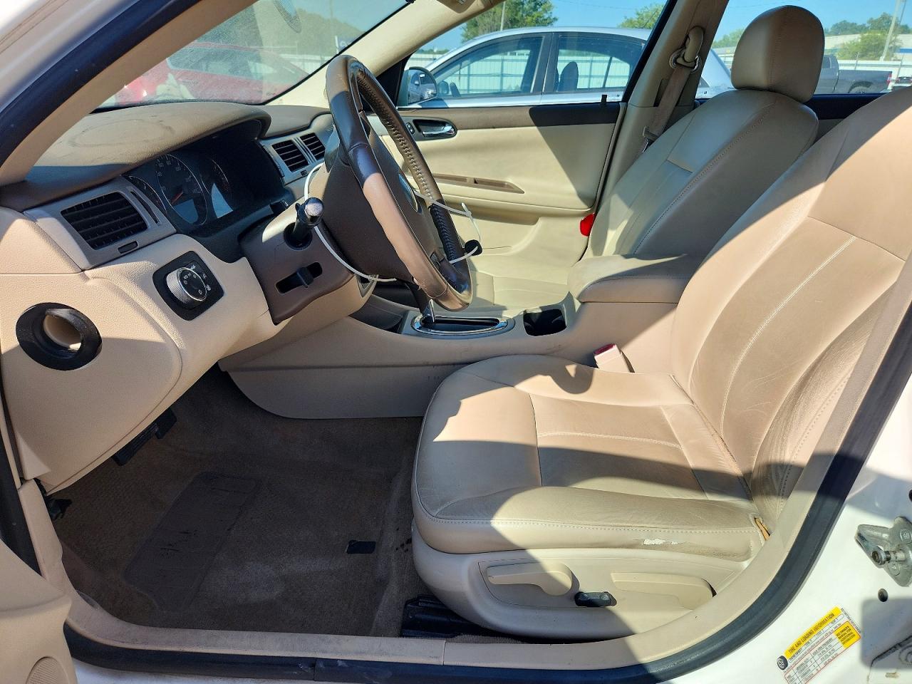 2008 Chevrolet Impala Lt Белый vin: 2G1WT58K181219434