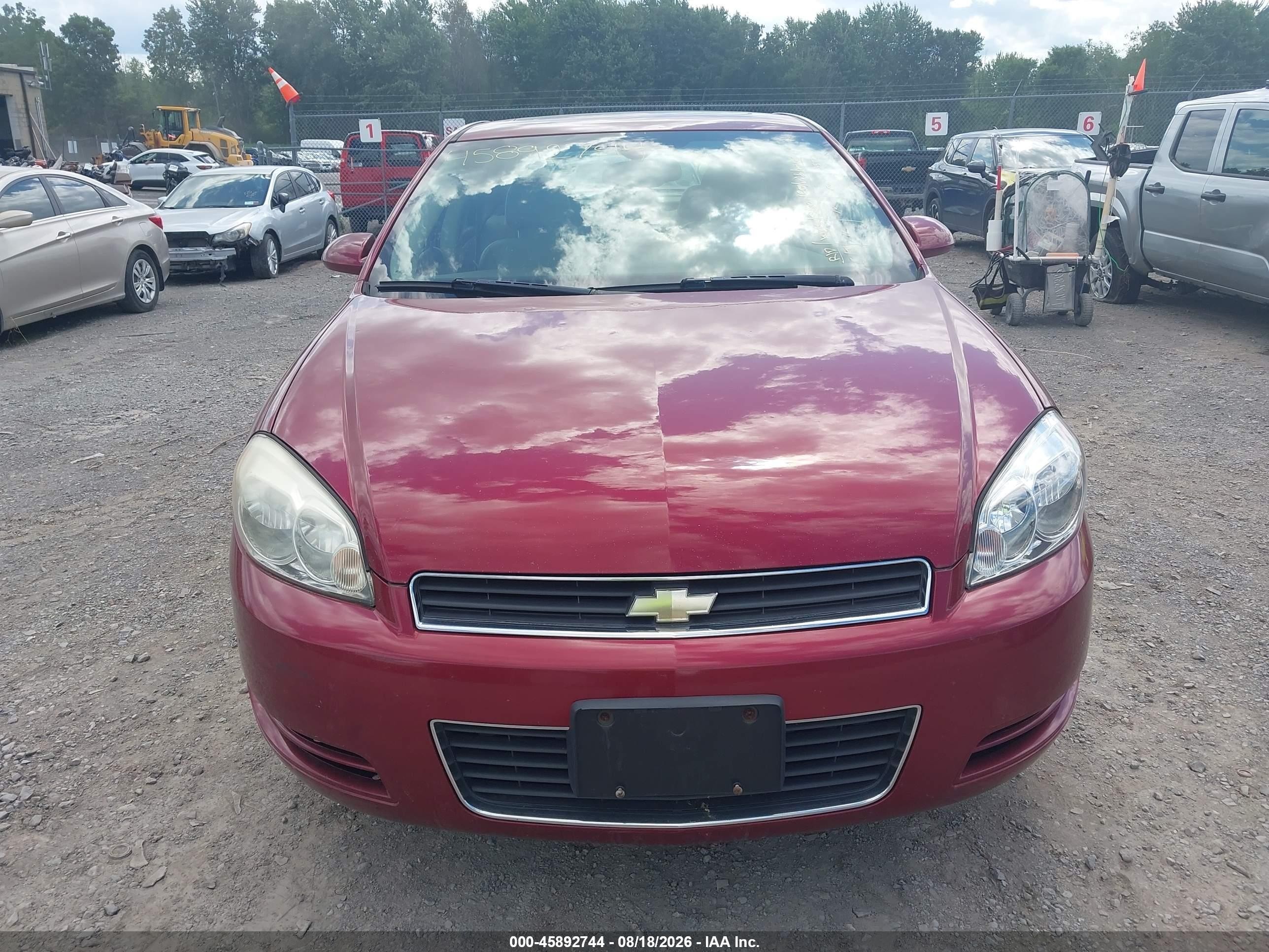 2008 Chevrolet Impala Lt Red vin: 2G1WT58K181367082
