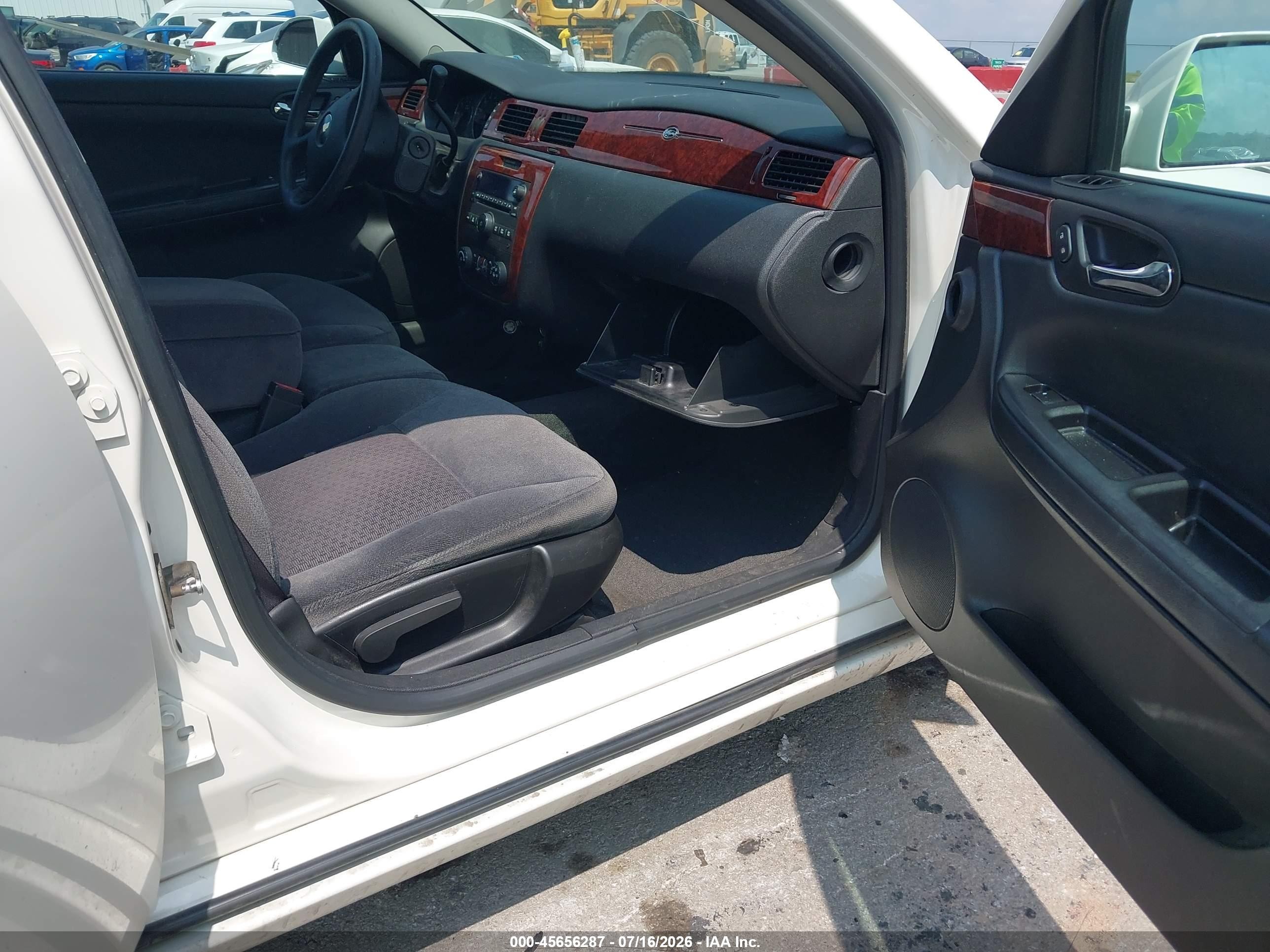 2008 Chevrolet Impala Lt White vin: 2G1WT58K481378450