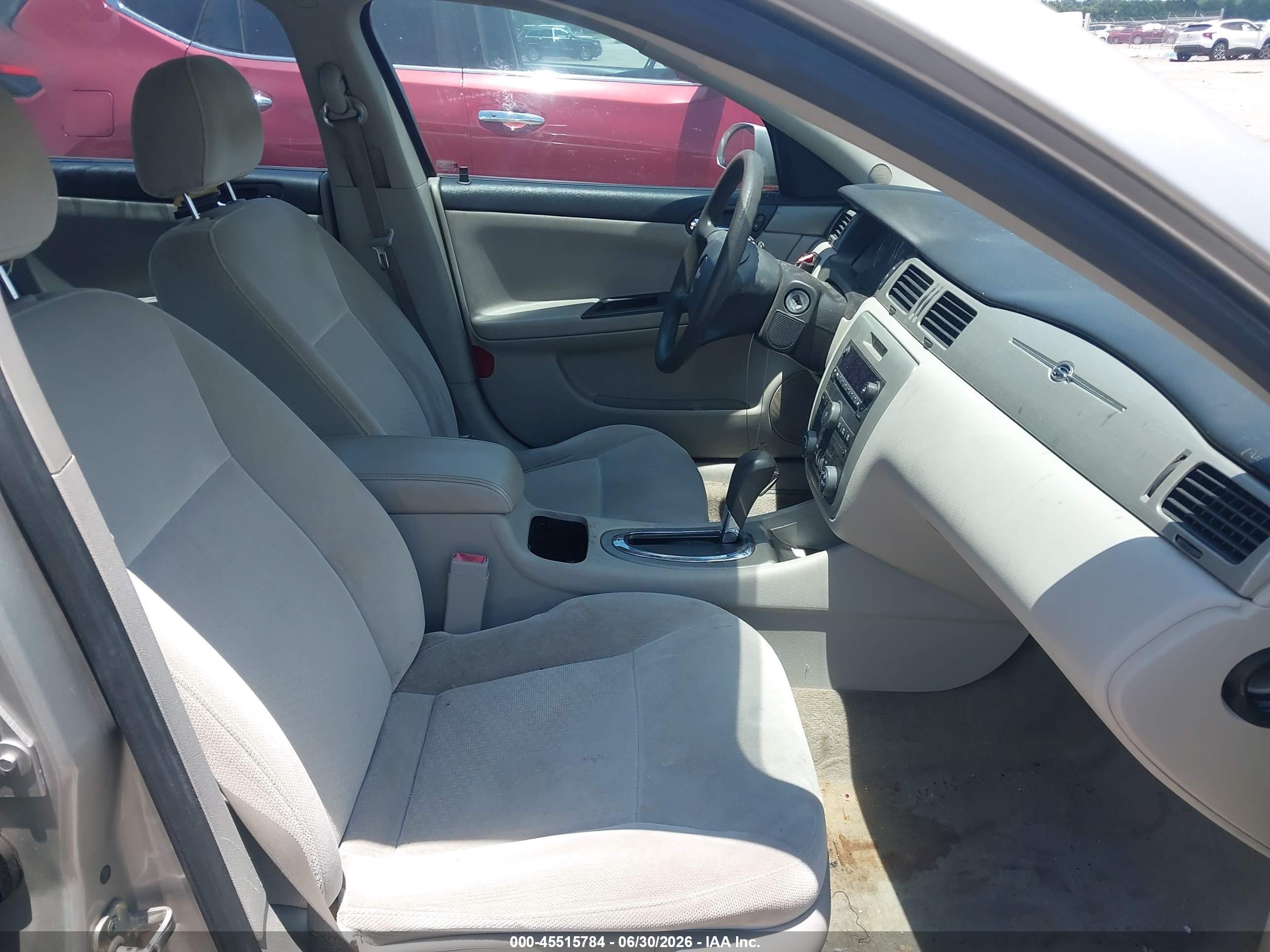 2008 Chevrolet Impala Lt Серебряный vin: 2G1WT58K689268159