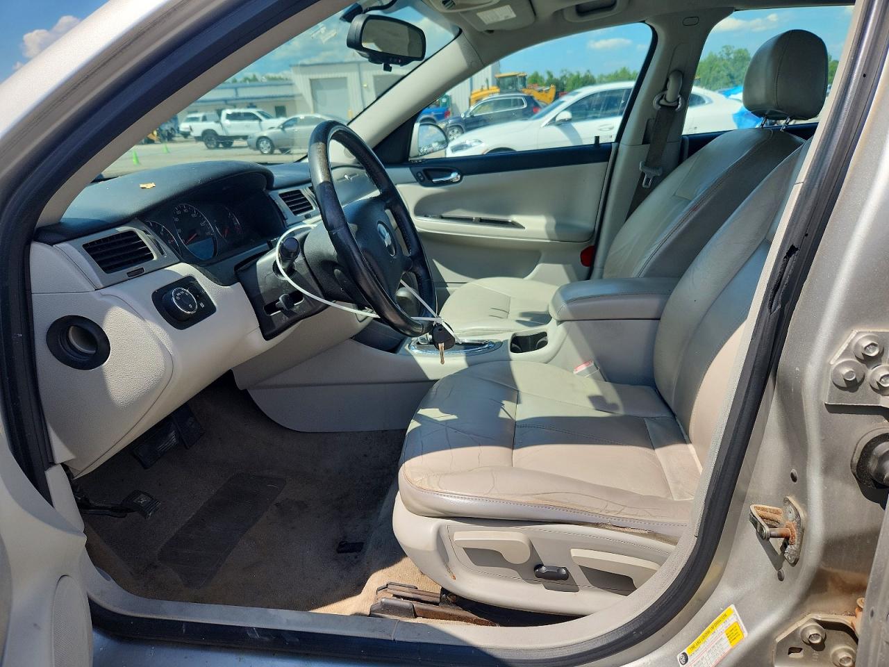2008 Chevrolet Impala Lt Silver vin: 2G1WT58KX81276036
