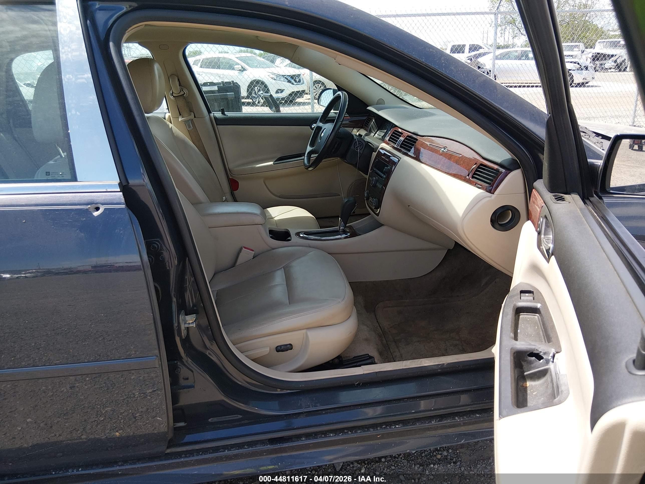 2009 Chevrolet Impala Ltz Gray vin: 2G1WU57M391141305