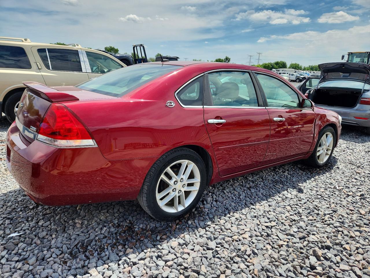 2008 Chevrolet Impala Ltz Maroon vin: 2G1WU583389286138