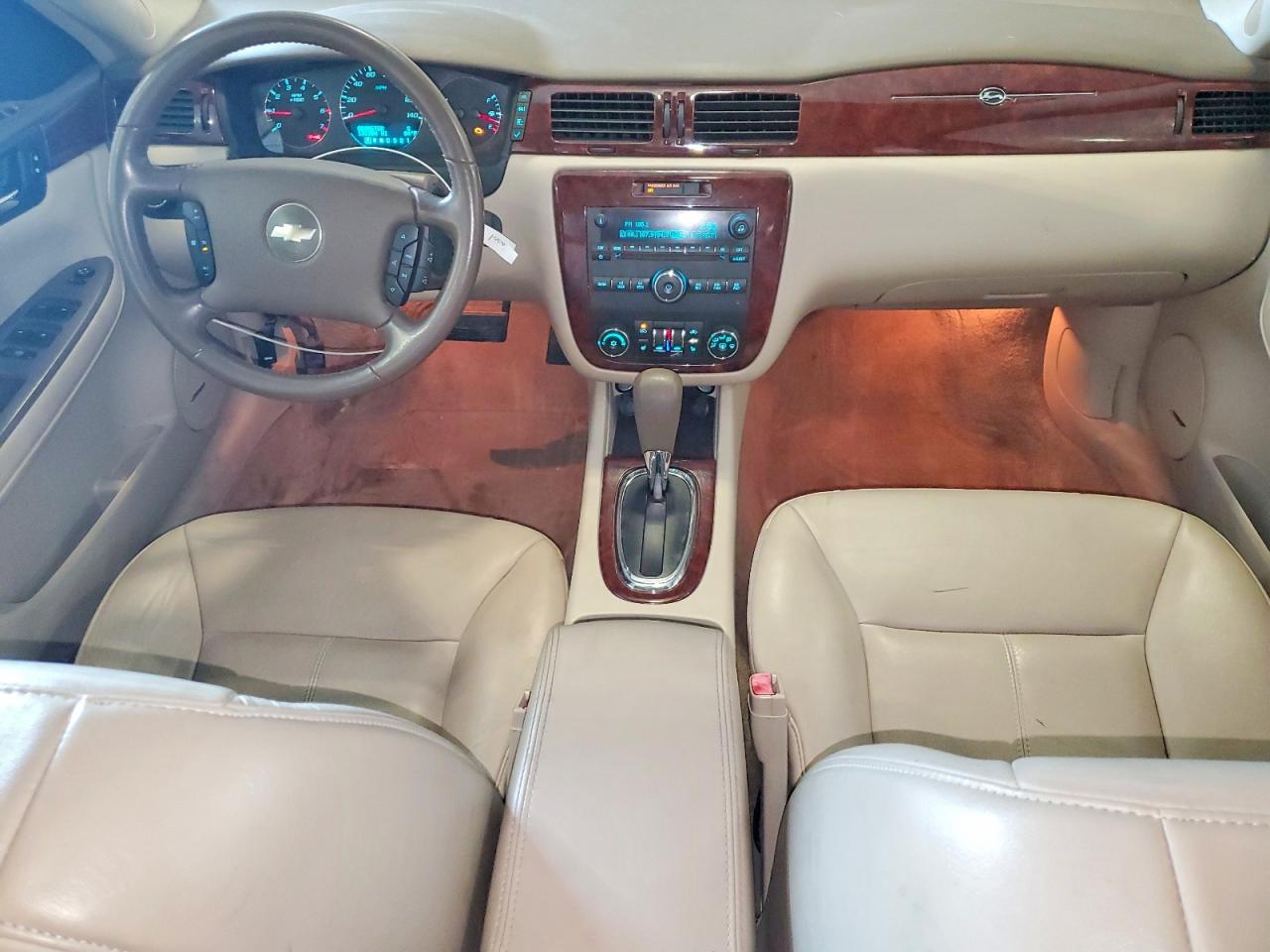 2008 Chevrolet Impala Ltz White vin: 2G1WU583989242385