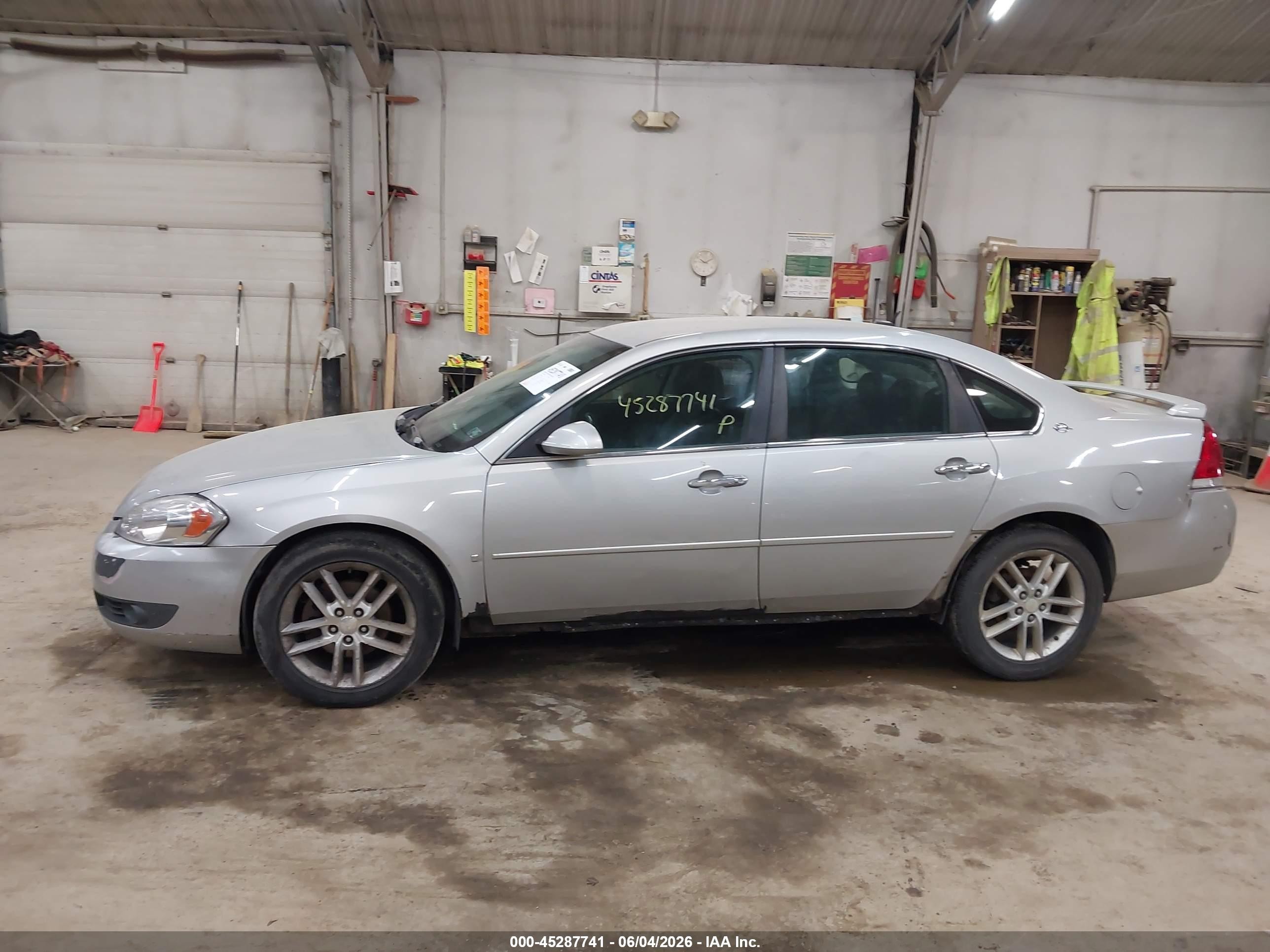 2008 Chevrolet Impala Ltz Silver vin: 2G1WU583X89276240