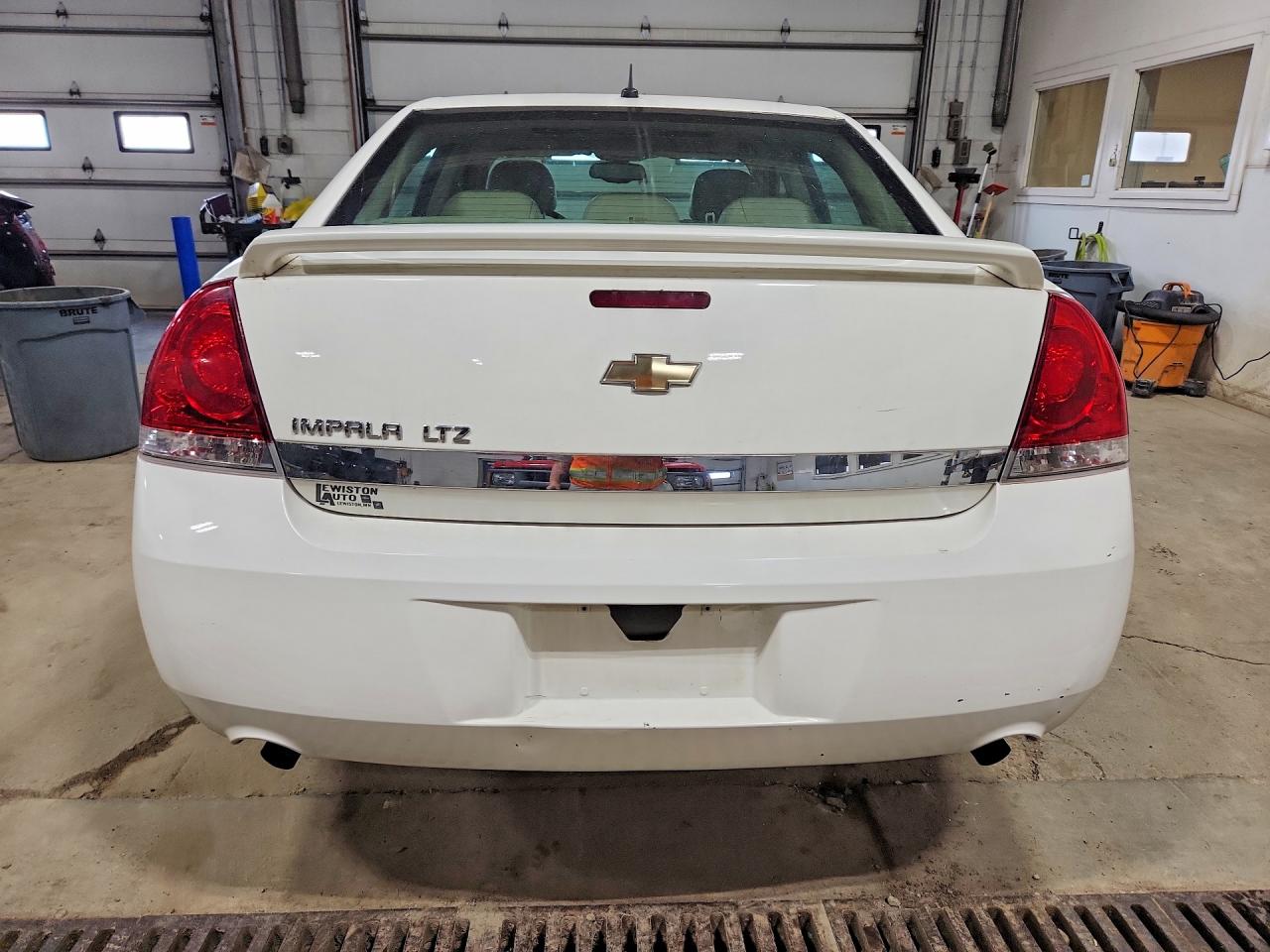2007 Chevrolet Impala Ltz White vin: 2G1WU58R279130658