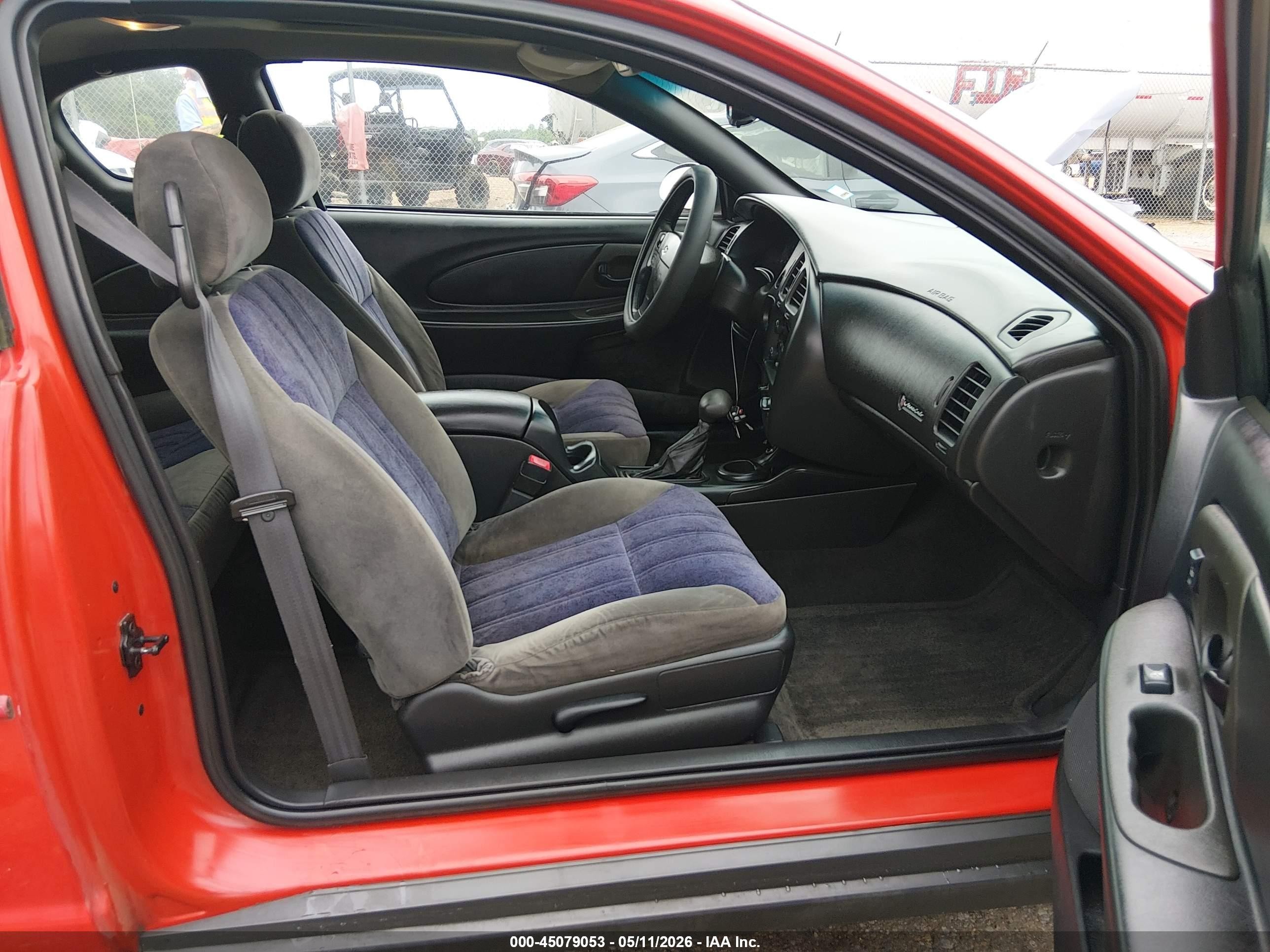 2000 Chevrolet Monte Carlo Ls Red vin: 2G1WW12E1Y9225271