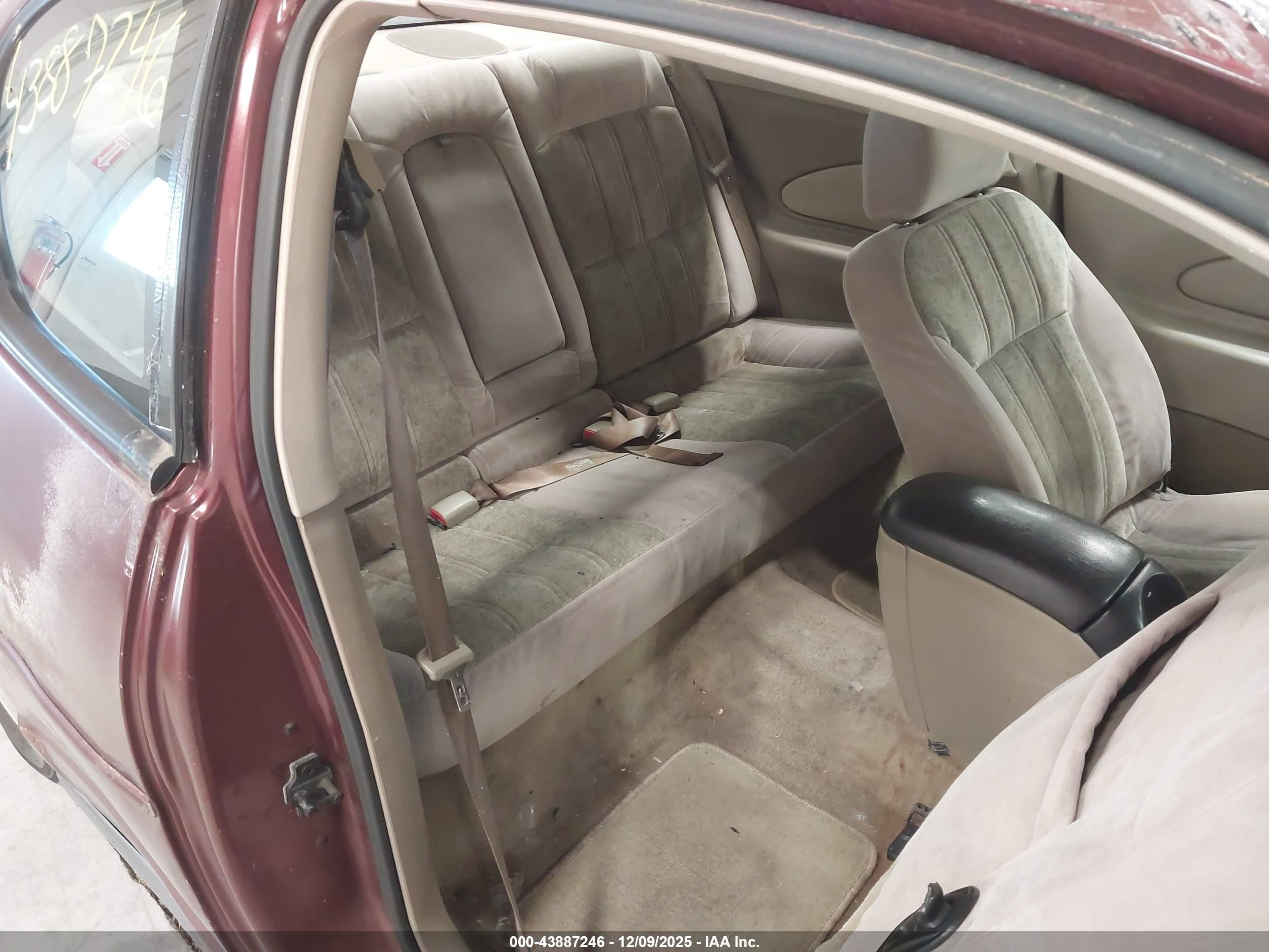 2001 Chevrolet Monte Carlo Ls Burgundy vin: 2G1WW12E619373440