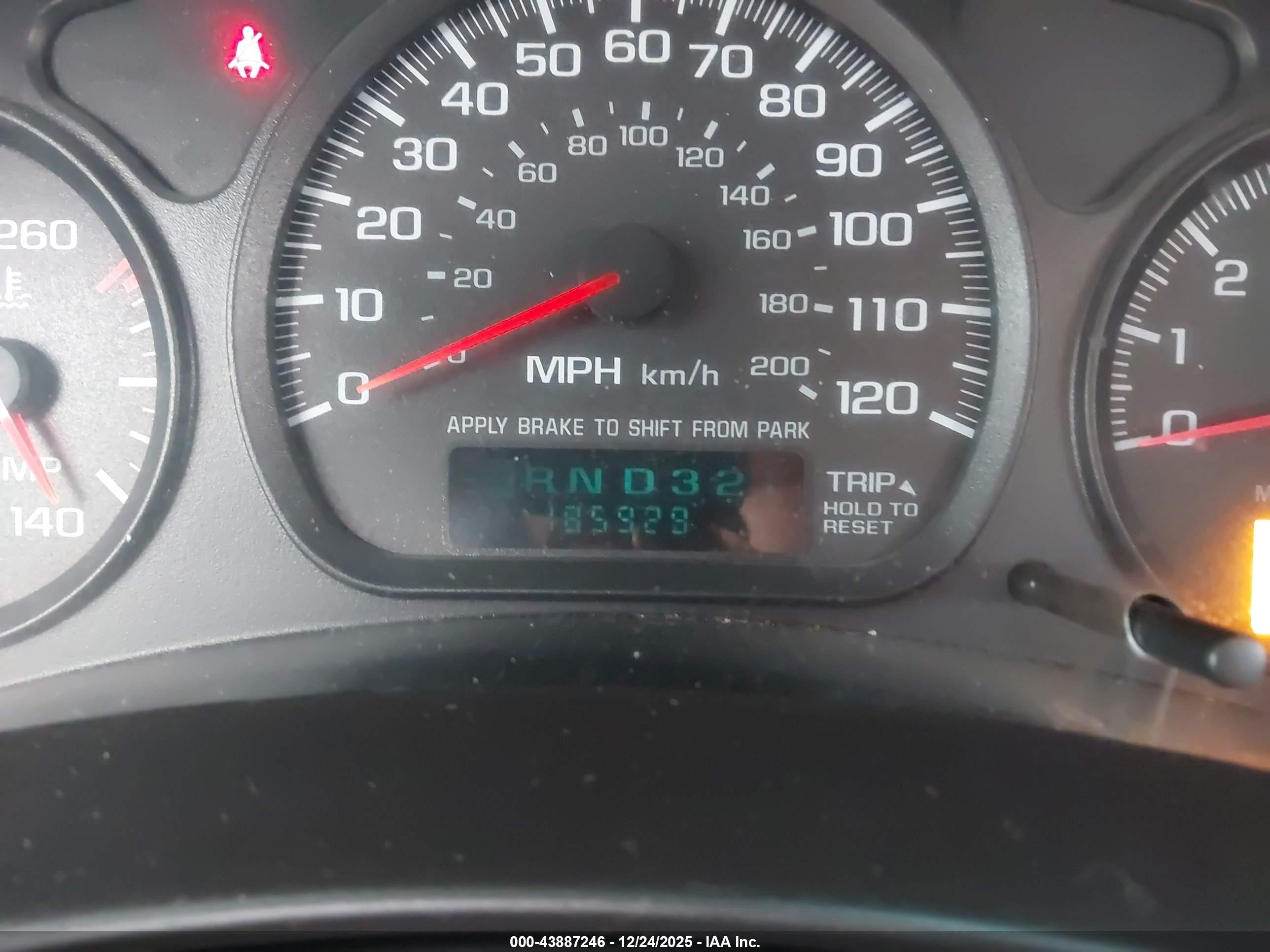 2001 Chevrolet Monte Carlo Ls Burgundy vin: 2G1WW12E619373440