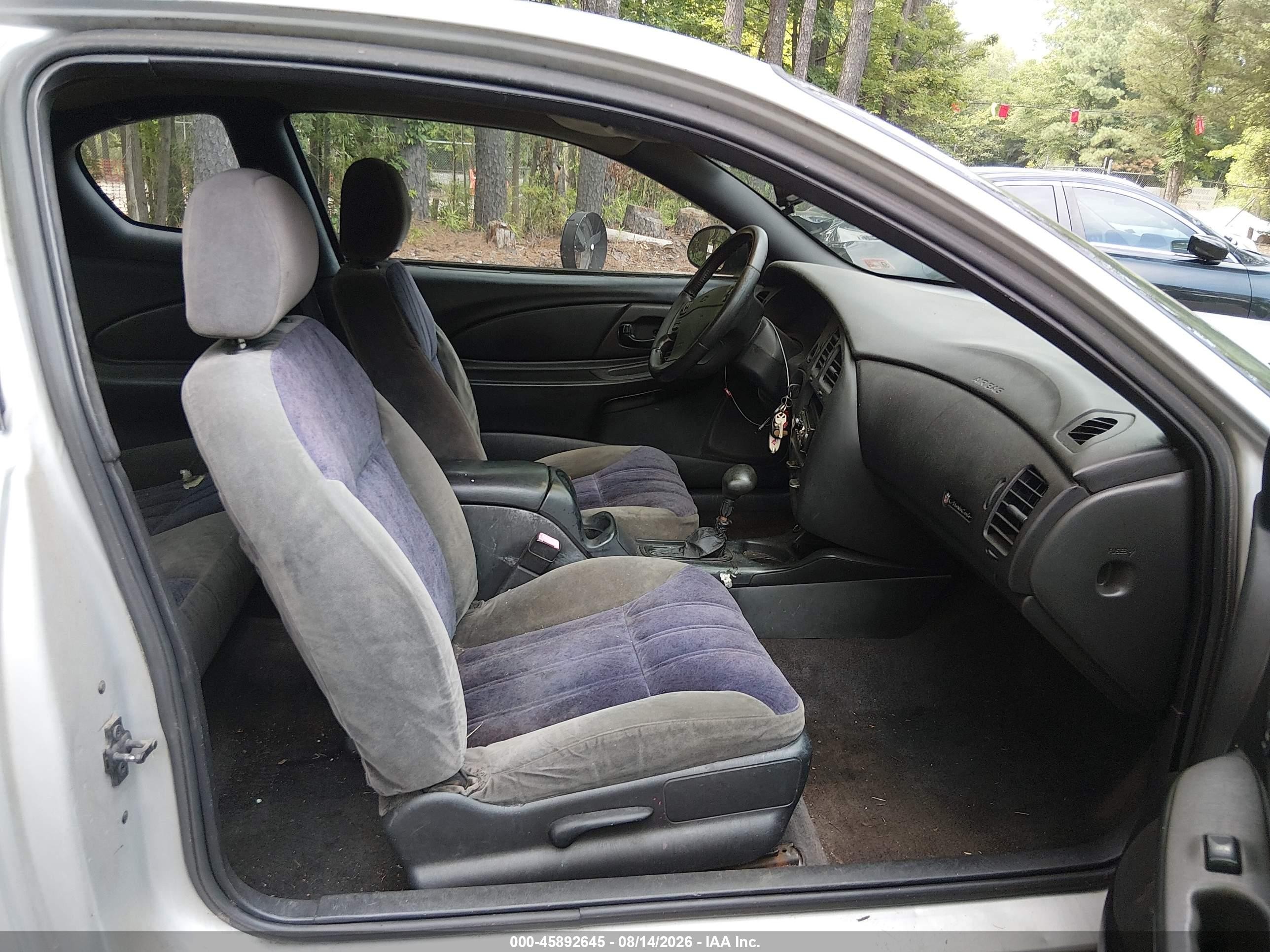 2000 Chevrolet Monte Carlo Ls Silver vin: 2G1WW12E8Y9256615