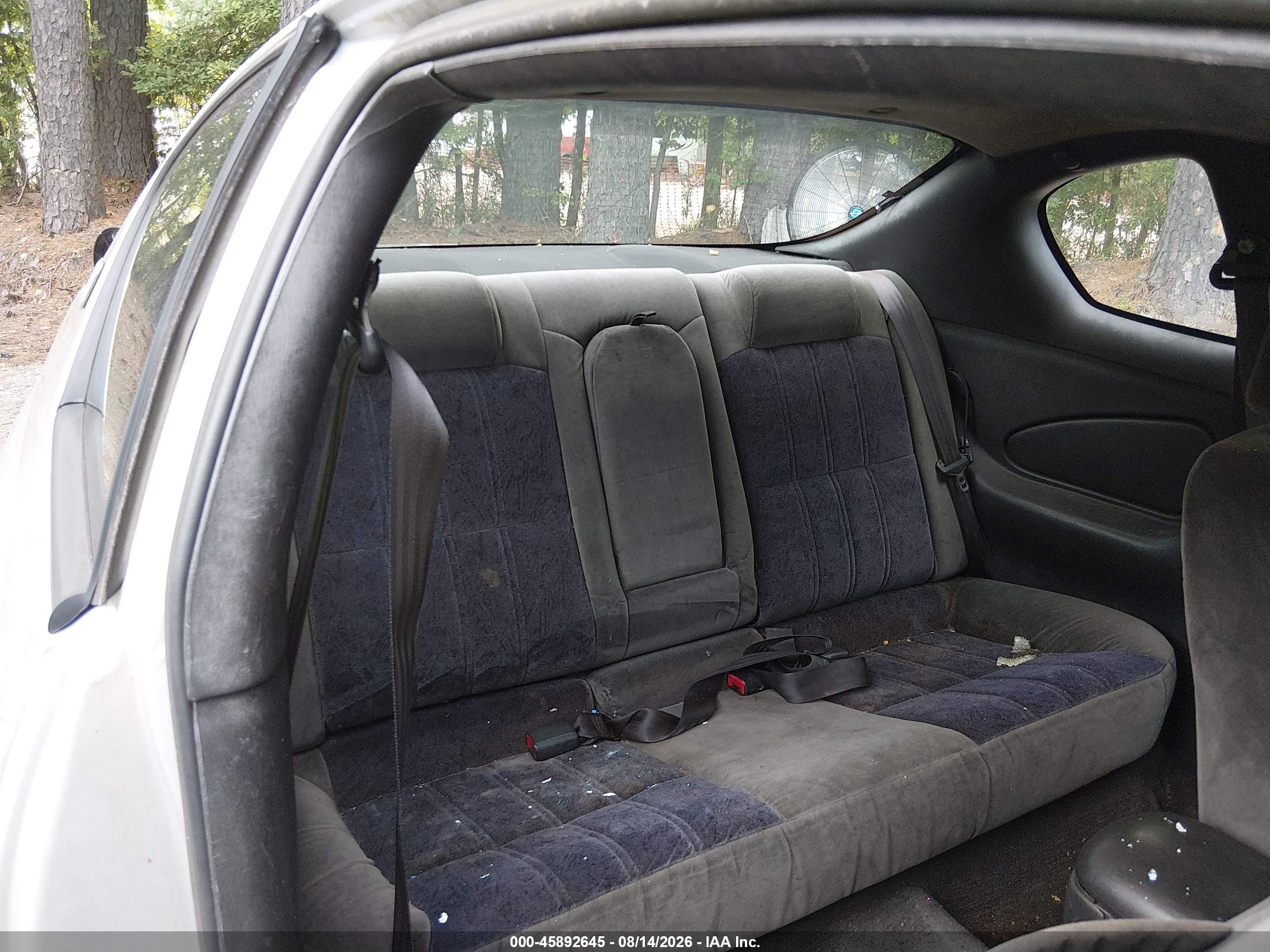 2000 Chevrolet Monte Carlo Ls Silver vin: 2G1WW12E8Y9256615