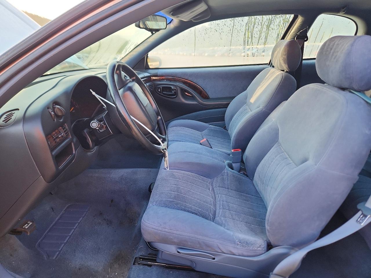 1997 Chevrolet Monte Carlo Ls Белый vin: 2G1WW12M2V9295526