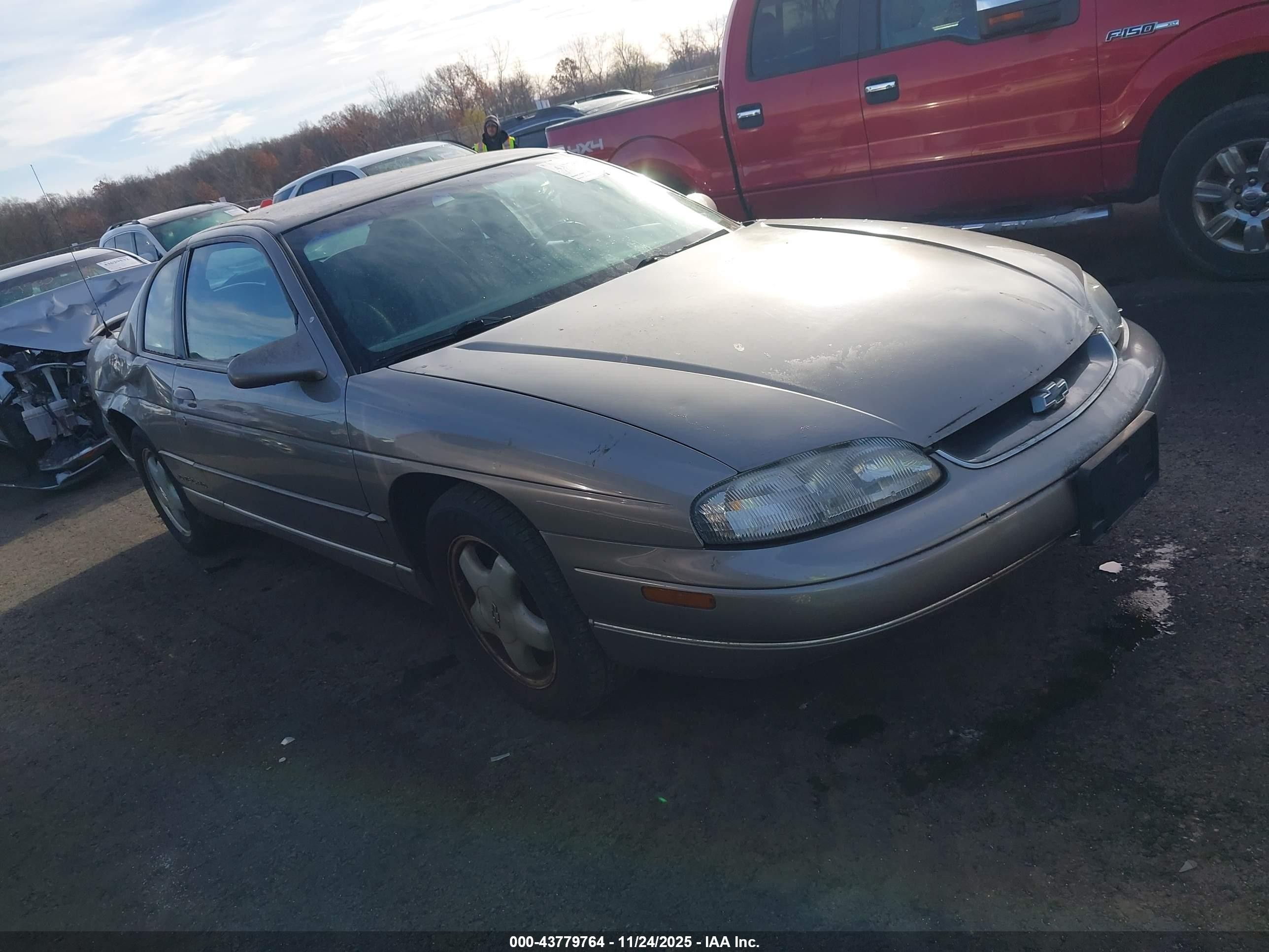 1997 Chevrolet Monte Carlo Ls Silver vin: 2G1WW12M3V9215229