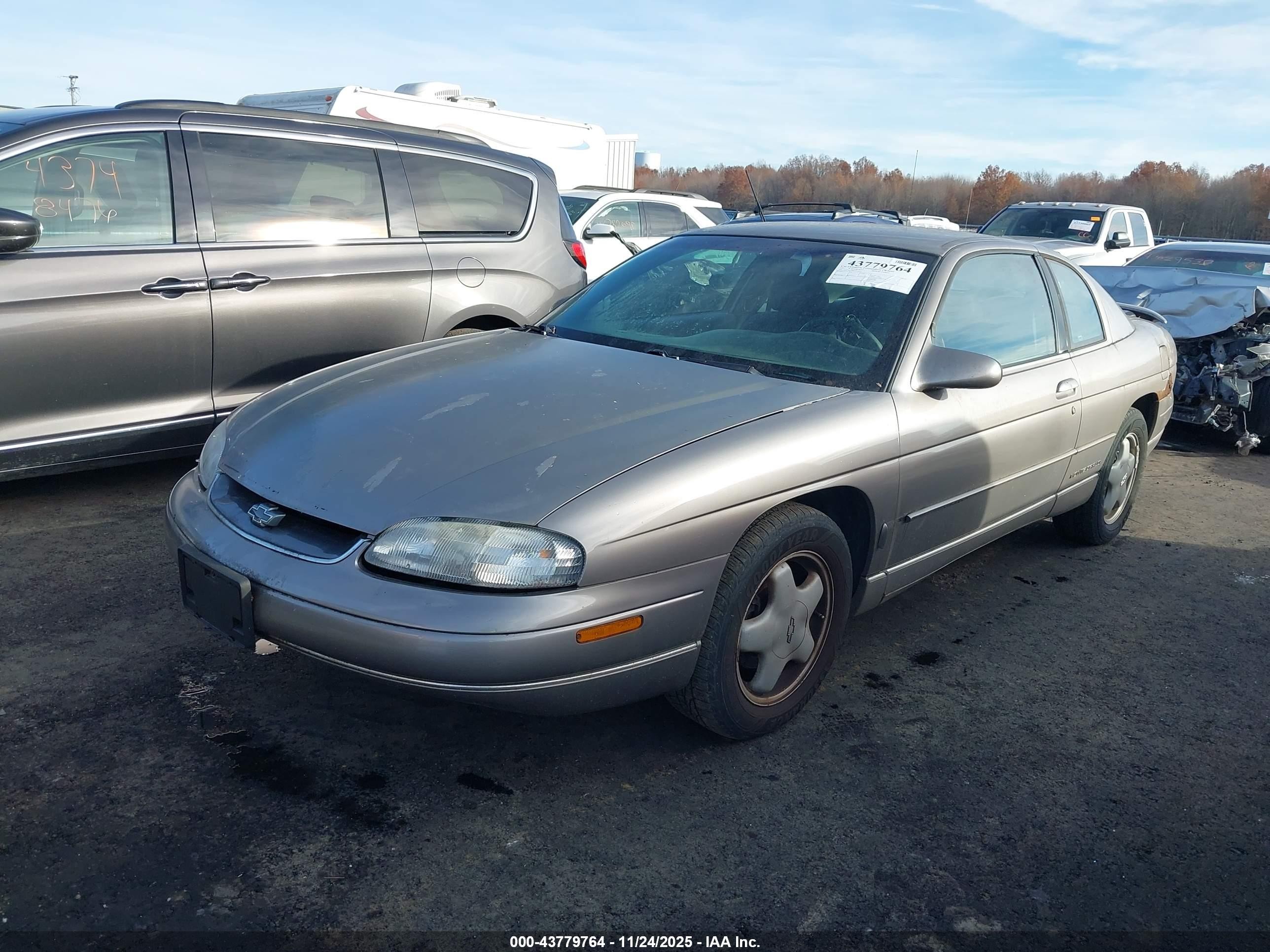 1997 Chevrolet Monte Carlo Ls Silver vin: 2G1WW12M3V9215229