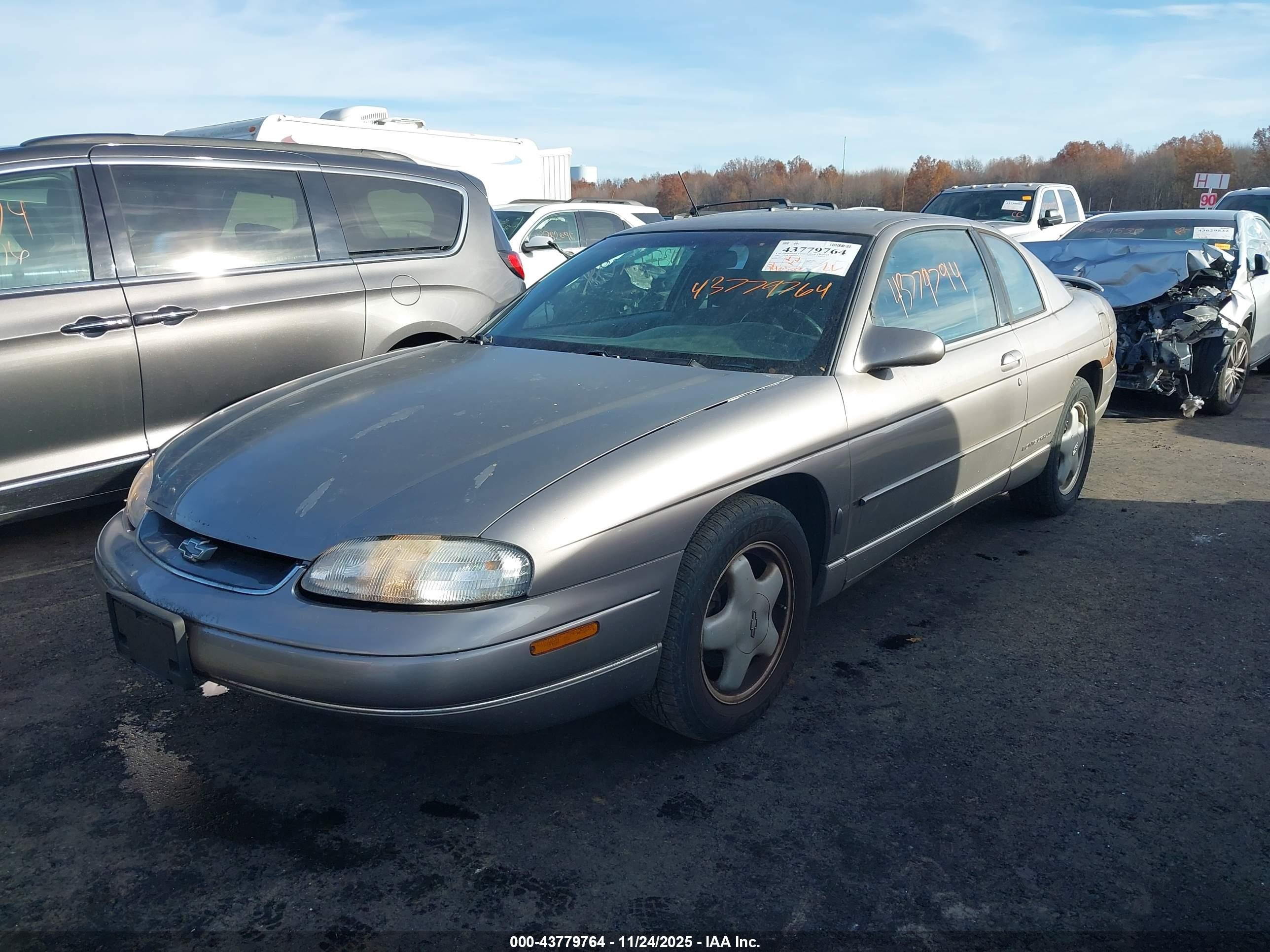 1997 Chevrolet Monte Carlo Ls Silver vin: 2G1WW12M3V9215229