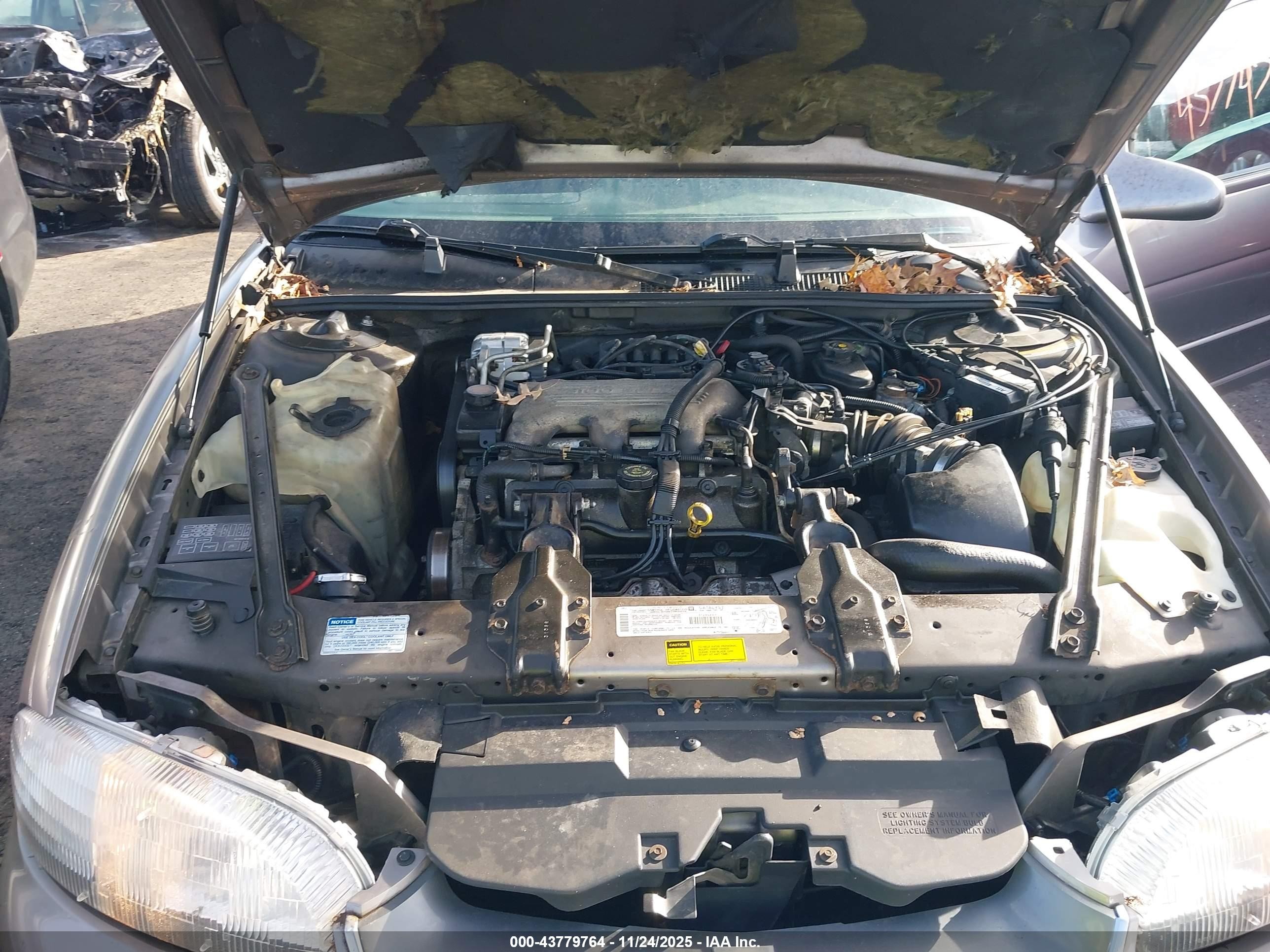 1997 Chevrolet Monte Carlo Ls Silver vin: 2G1WW12M3V9215229