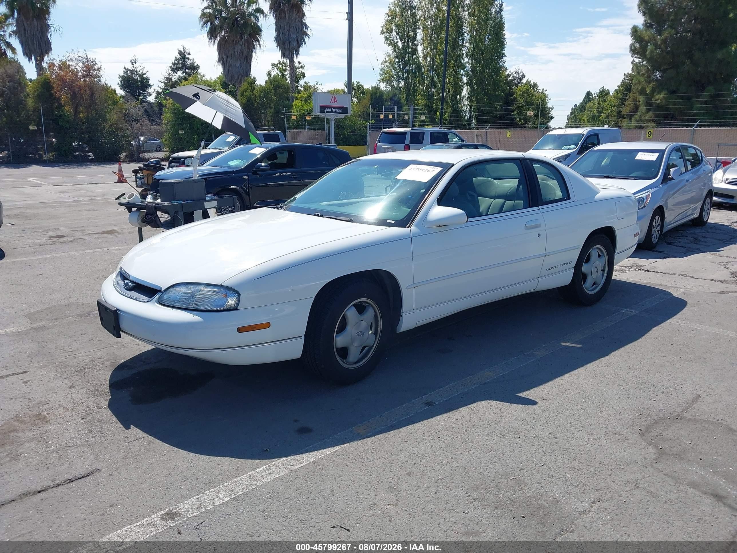 1999 Chevrolet Monte Carlo Ls Белый vin: 2G1WW12M3X9279760