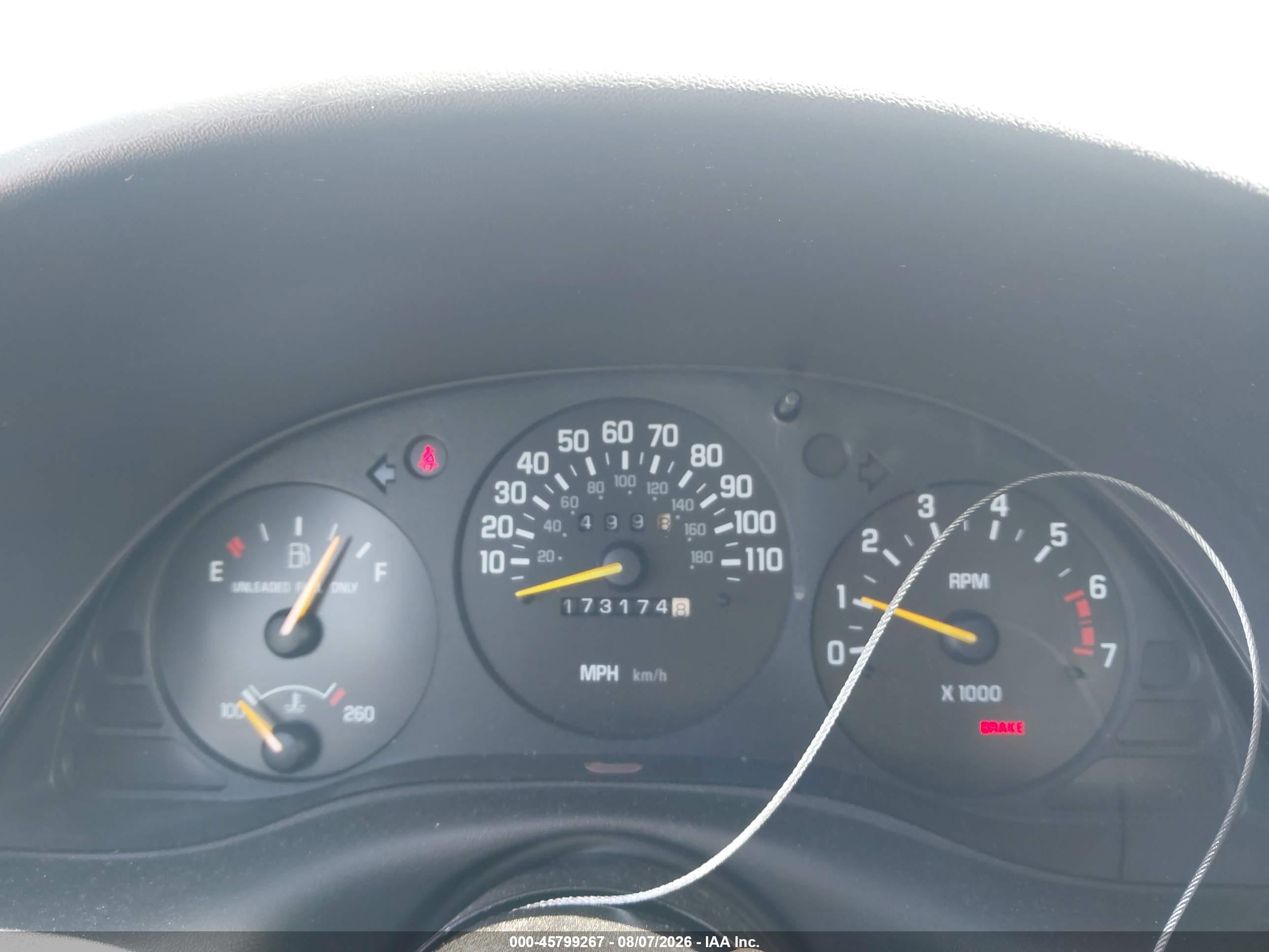 1999 Chevrolet Monte Carlo Ls Белый vin: 2G1WW12M3X9279760