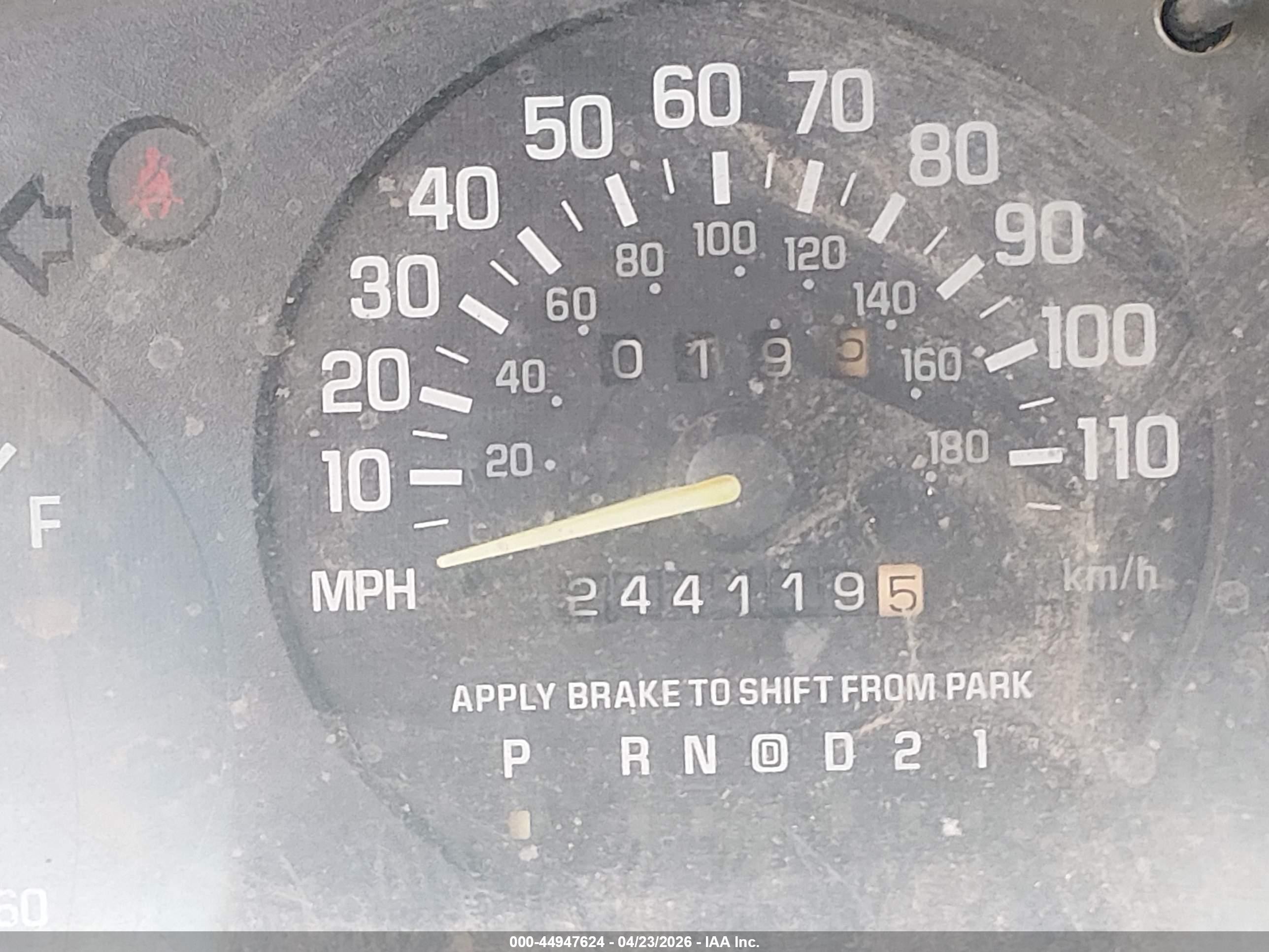 1996 Chevrolet Monte Carlo Ls Burgundy vin: 2G1WW12M5T9311828
