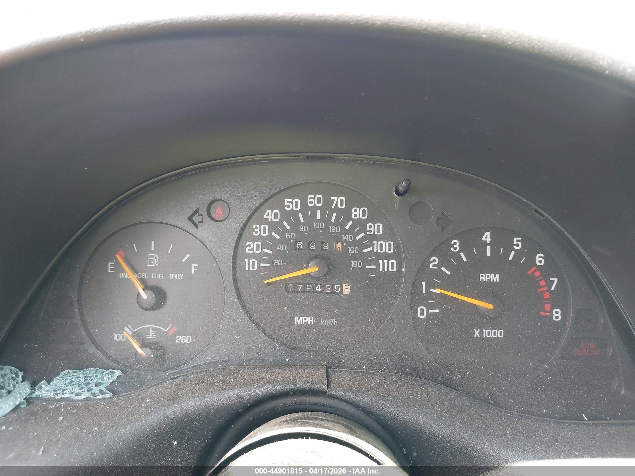 1997 Chevrolet Monte Carlo Ls White vin: 2G1WW12M5V9323142
