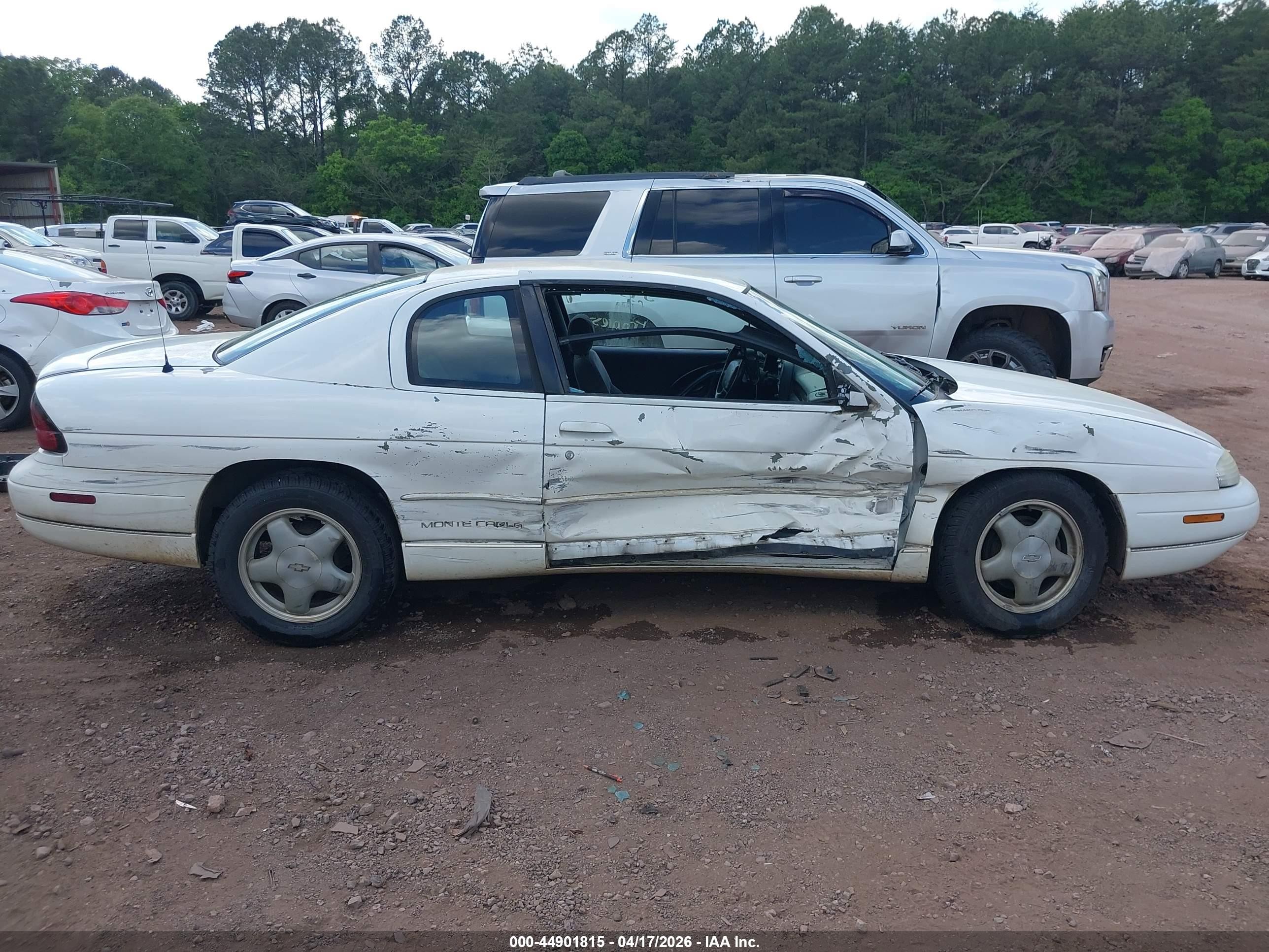 1997 Chevrolet Monte Carlo Ls White vin: 2G1WW12M5V9323142