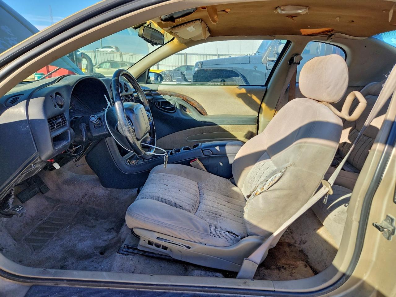 1998 Chevrolet Monte Carlo Ls Золотой vin: 2G1WW12M6W9160468