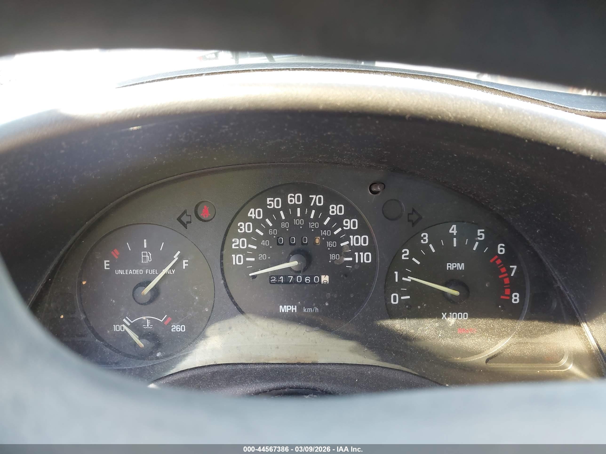 1997 Chevrolet Monte Carlo Ls Серебряный vin: 2G1WW12M7V9221177