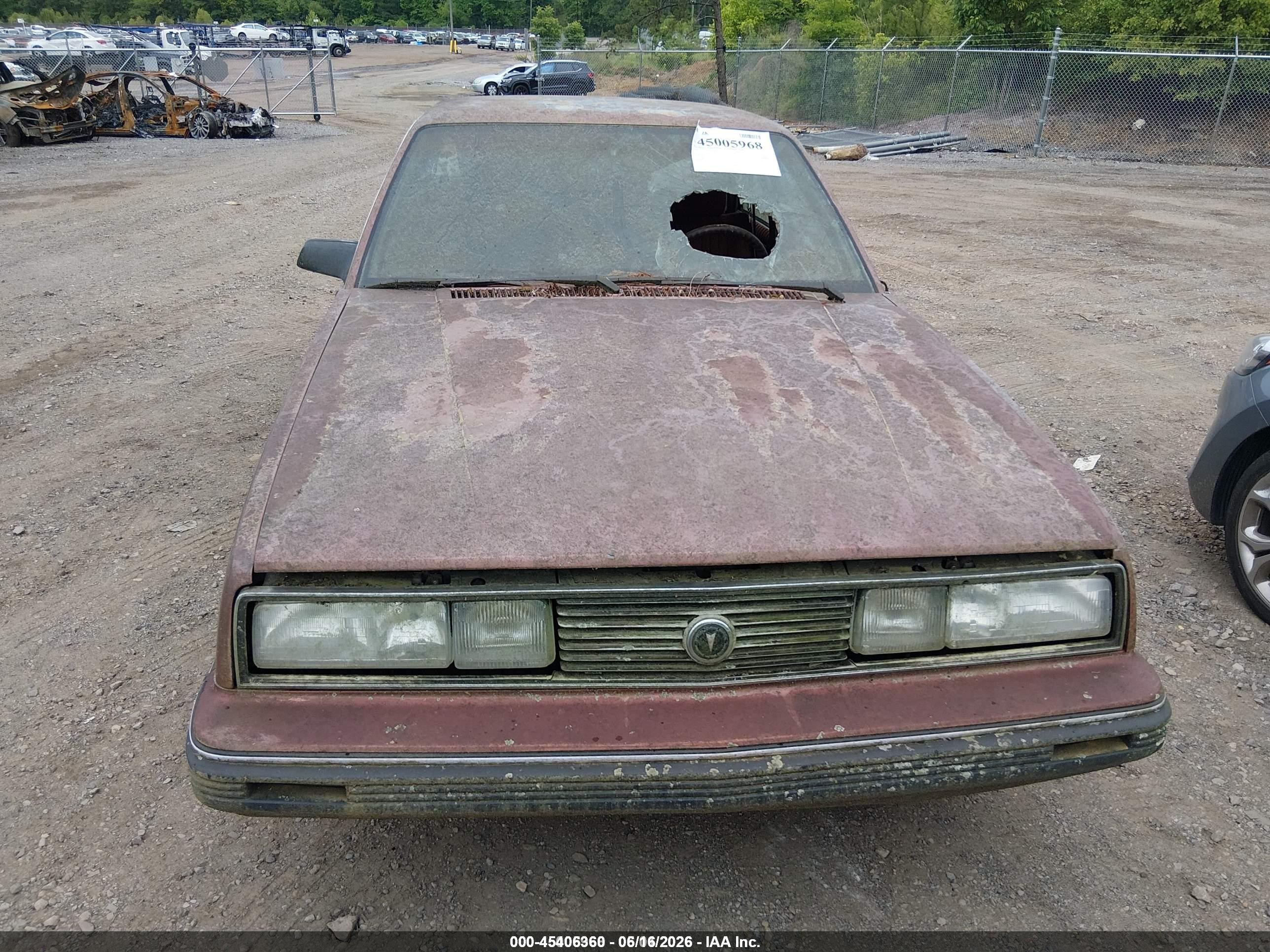 1986 Pontiac 6000 Ste Red vin: 2G2AH19W5G9278133