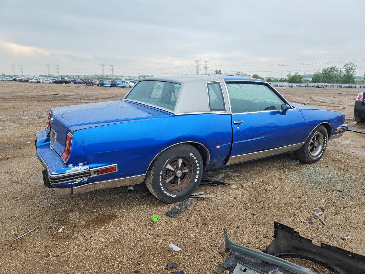 1984 Pontiac Grand Prix Le Синий vin: 2G2AK37H2E2256548