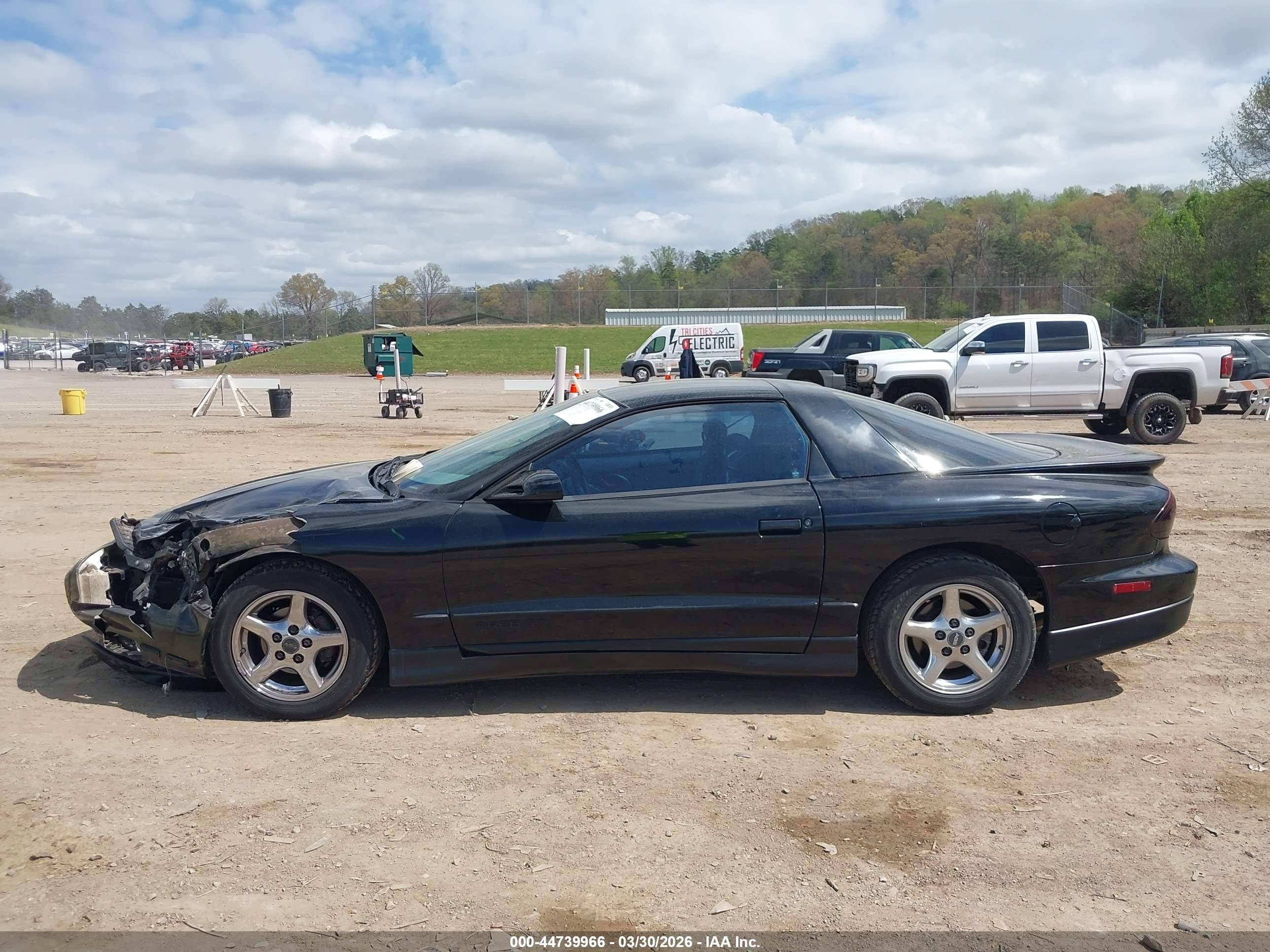 1997 Pontiac Firebird   Черный vin: 2G2FS22K0V2216231
