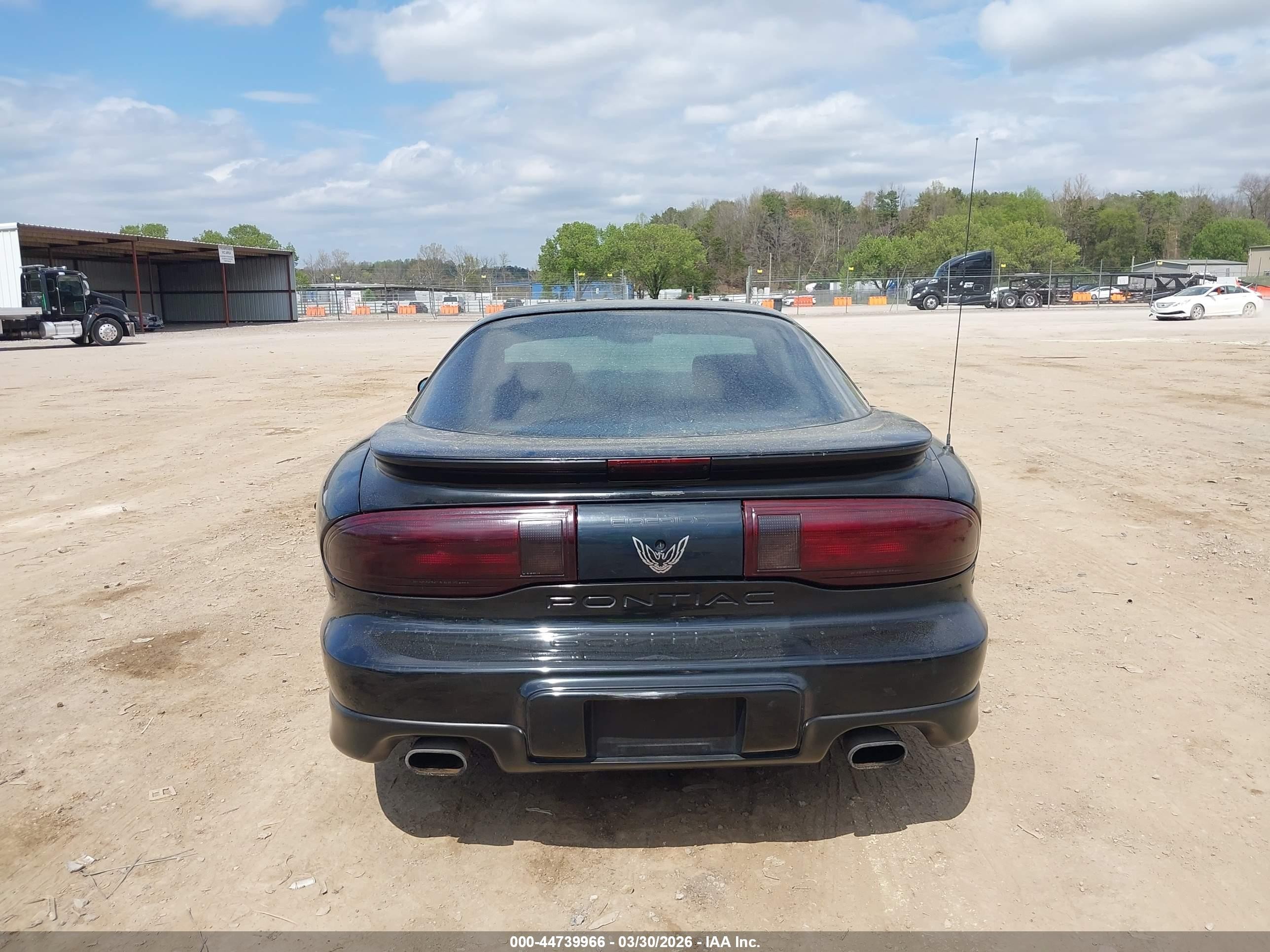 1997 Pontiac Firebird   Черный vin: 2G2FS22K0V2216231