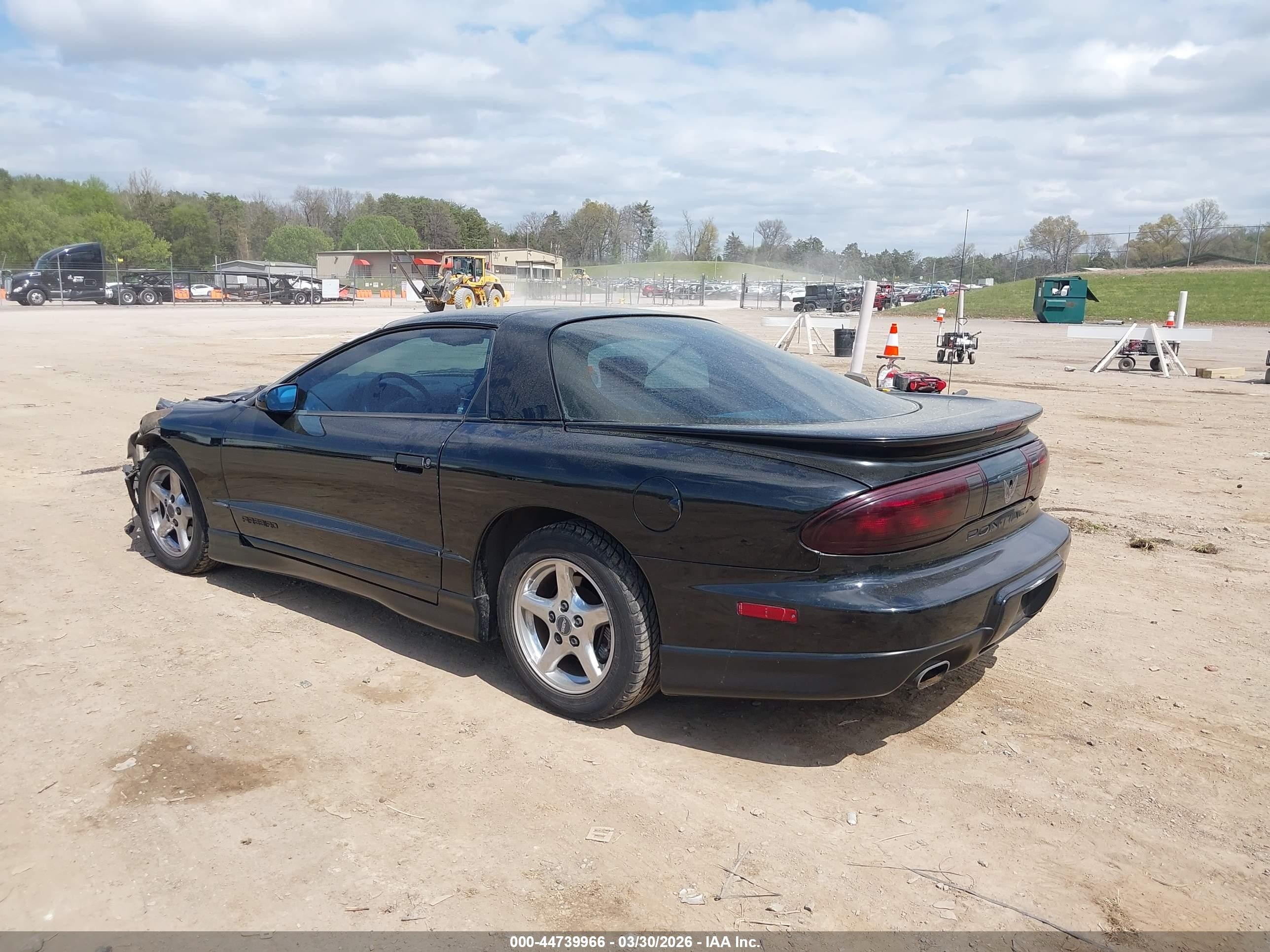 1997 Pontiac Firebird   Черный vin: 2G2FS22K0V2216231