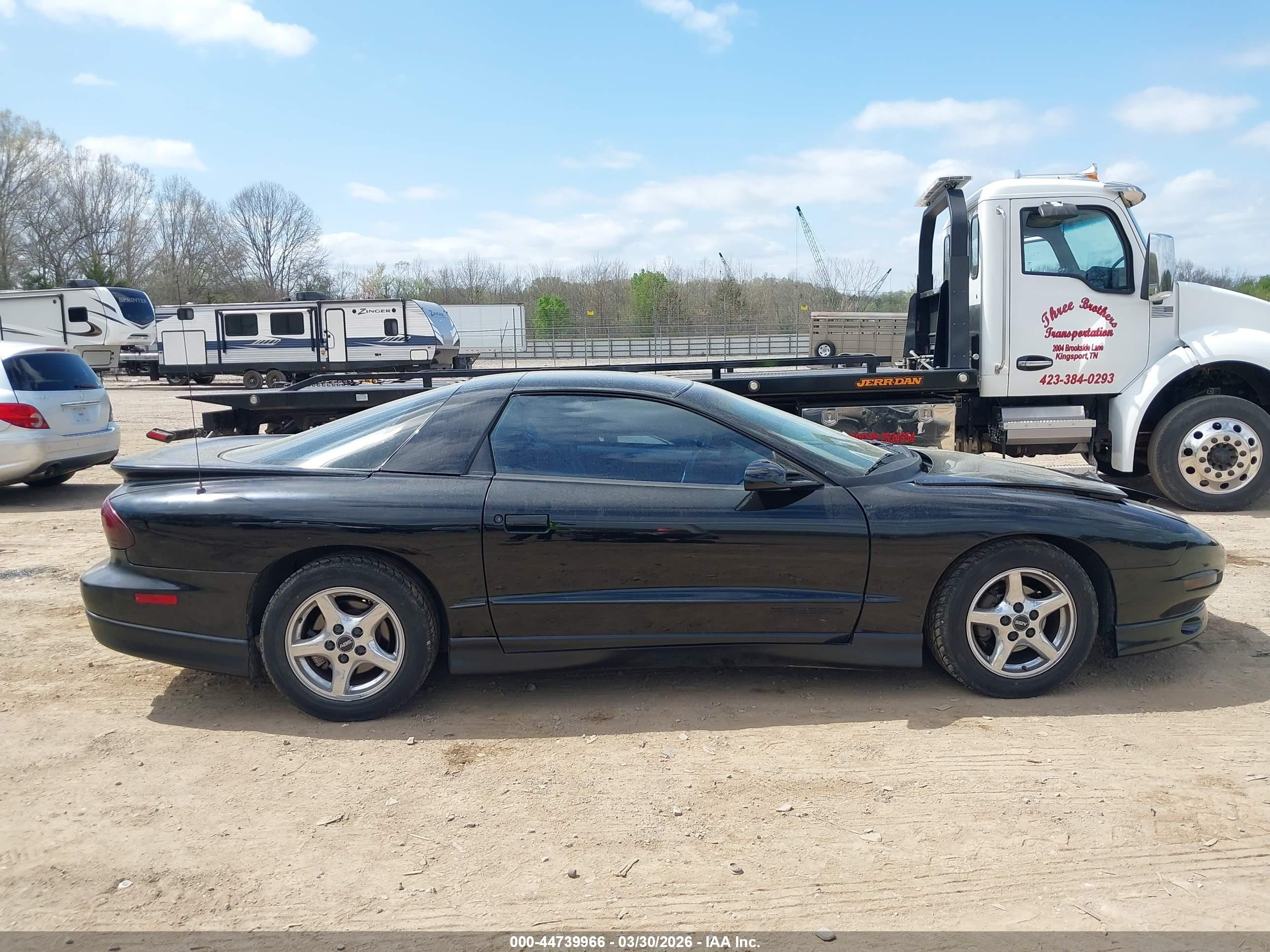 1997 Pontiac Firebird   Черный vin: 2G2FS22K0V2216231