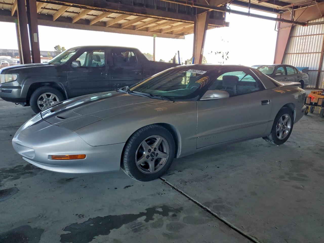 1997 Pontiac Firebird Silver vin: 2G2FS22K0V2230775
