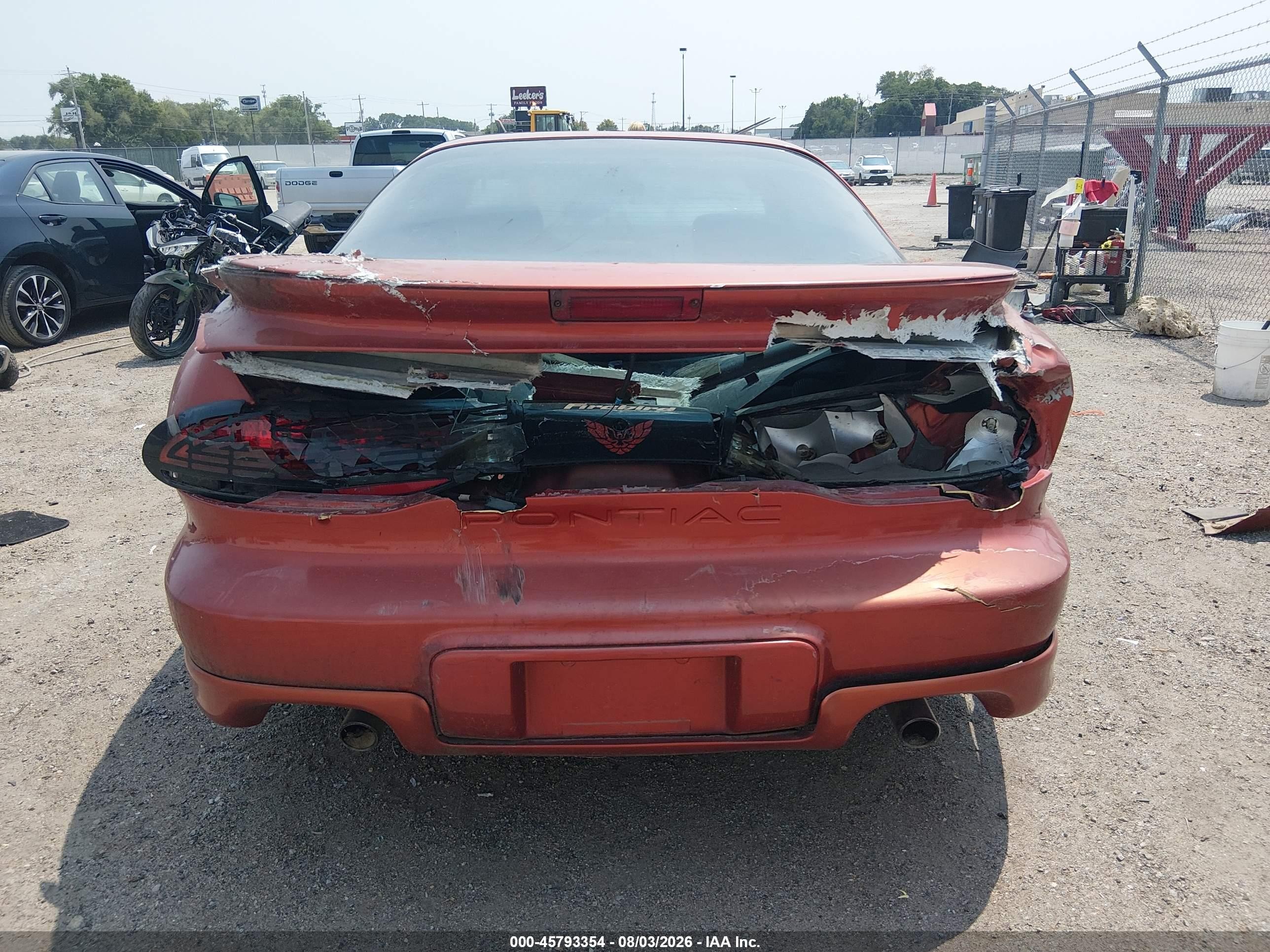 2002 Pontiac Firebird   Orange vin: 2G2FS22K122123309