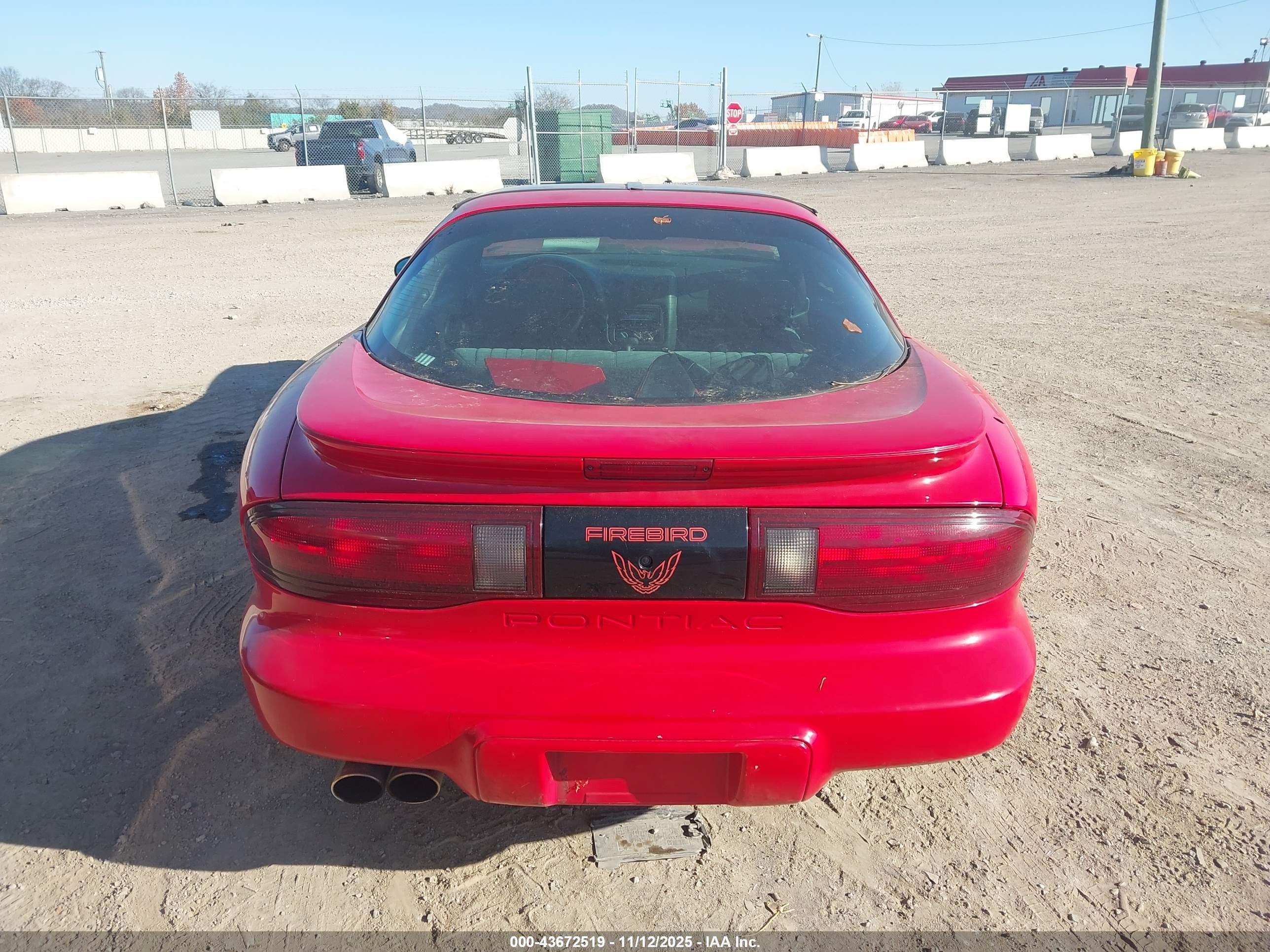 1997 Pontiac Firebird   Red vin: 2G2FS22K1V2222006