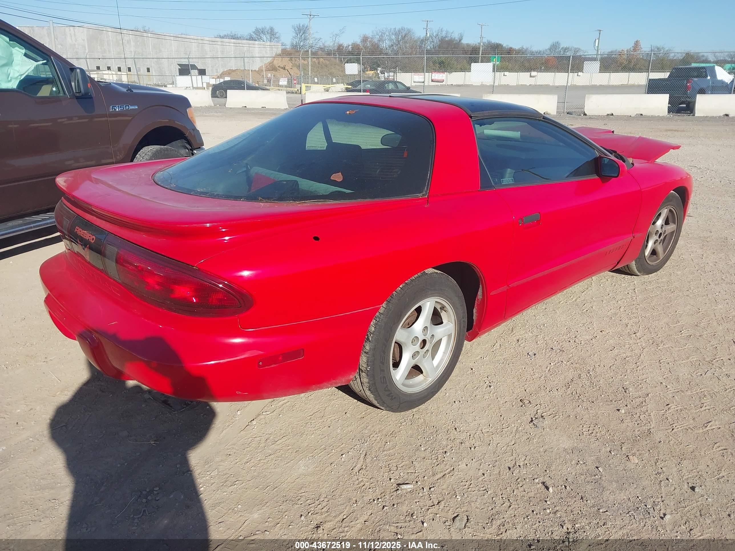 1997 Pontiac Firebird   Red vin: 2G2FS22K1V2222006