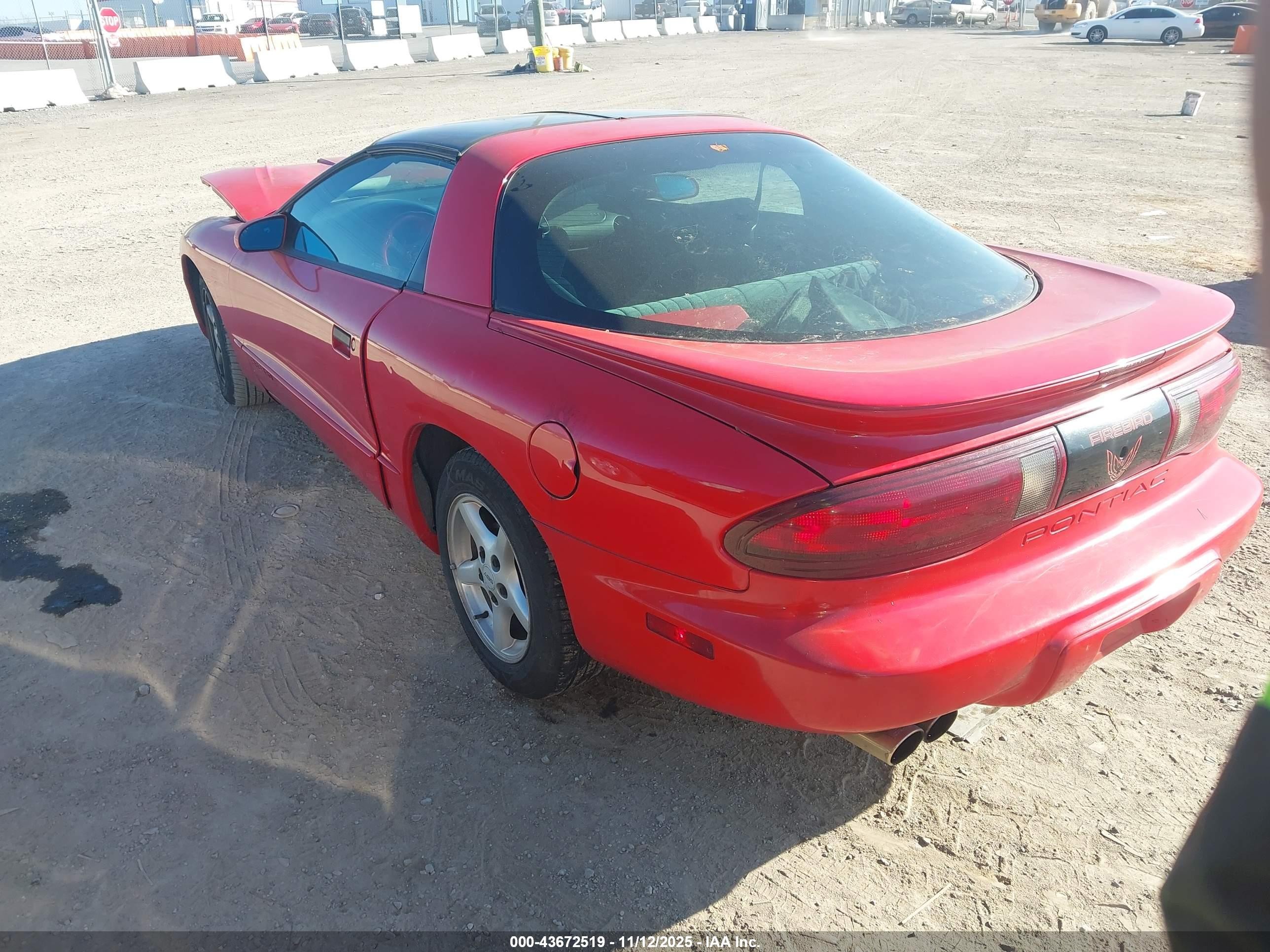 1997 Pontiac Firebird   Red vin: 2G2FS22K1V2222006