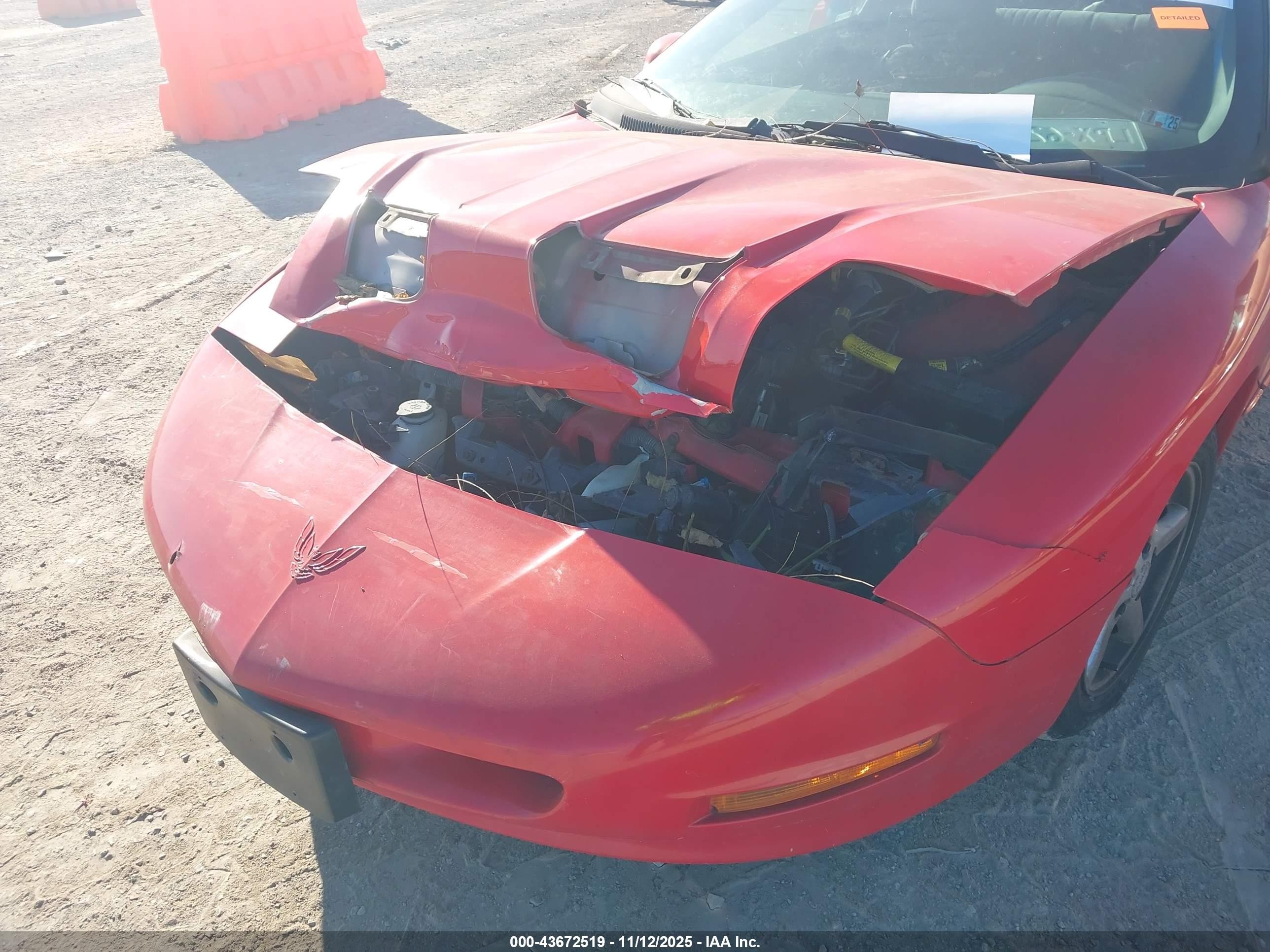 1997 Pontiac Firebird   Red vin: 2G2FS22K1V2222006