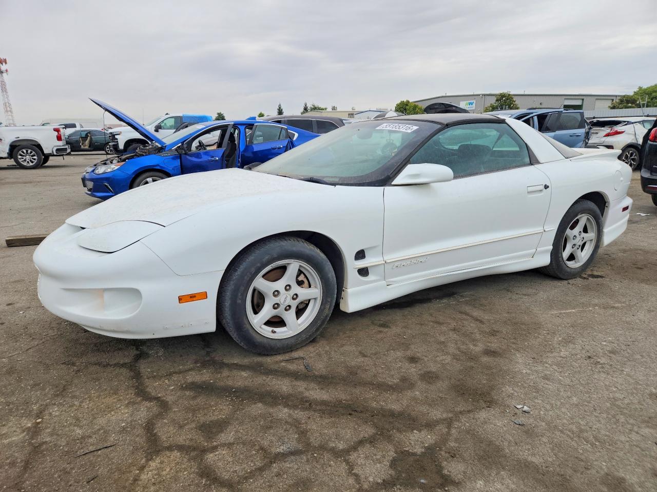 2001 Pontiac Firebird White vin: 2G2FS22K212132907