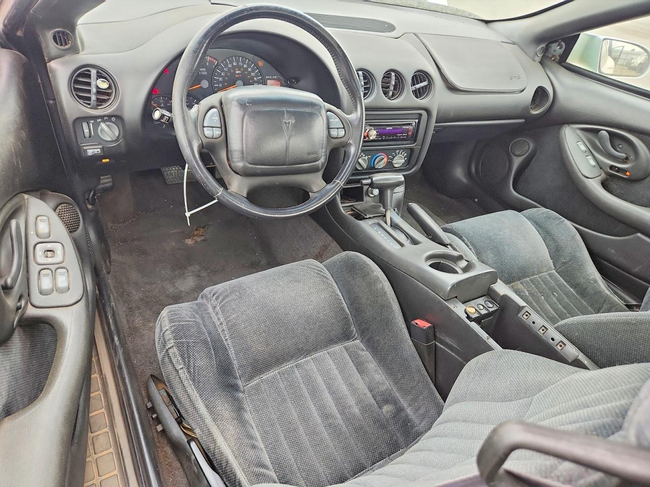 2001 Pontiac Firebird White vin: 2G2FS22K212132907