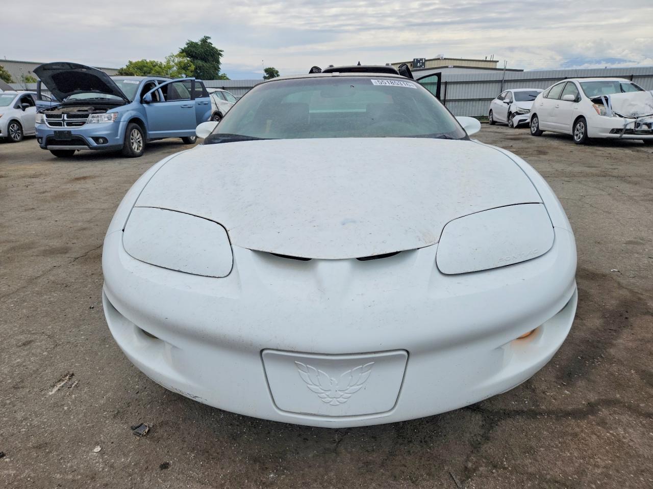 2001 Pontiac Firebird White vin: 2G2FS22K212132907