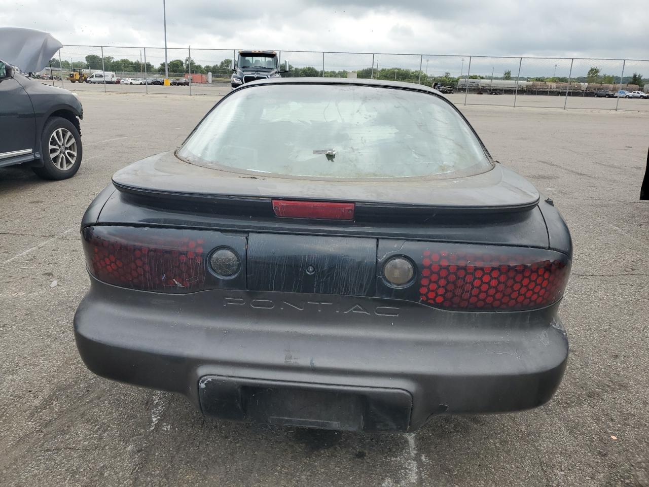 1998 Pontiac Firebird Black vin: 2G2FS22K2W2209783