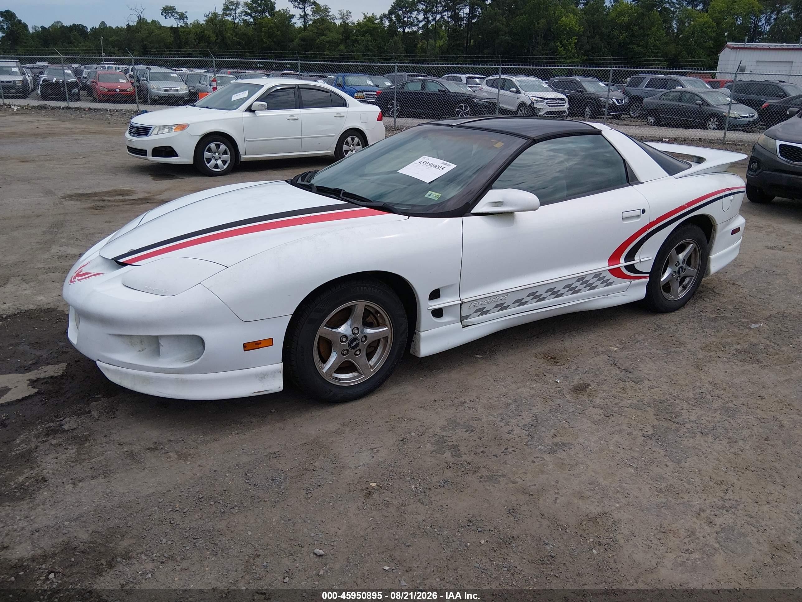1999 Pontiac Firebird   White vin: 2G2FS22K2X2227105