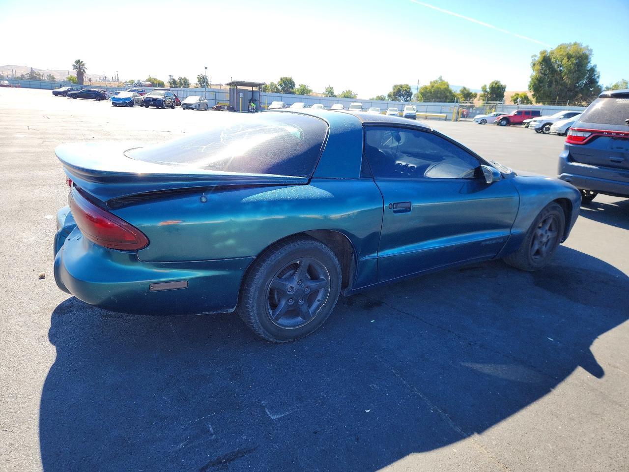1997 Pontiac Firebird Teal vin: 2G2FS22K3V2203442
