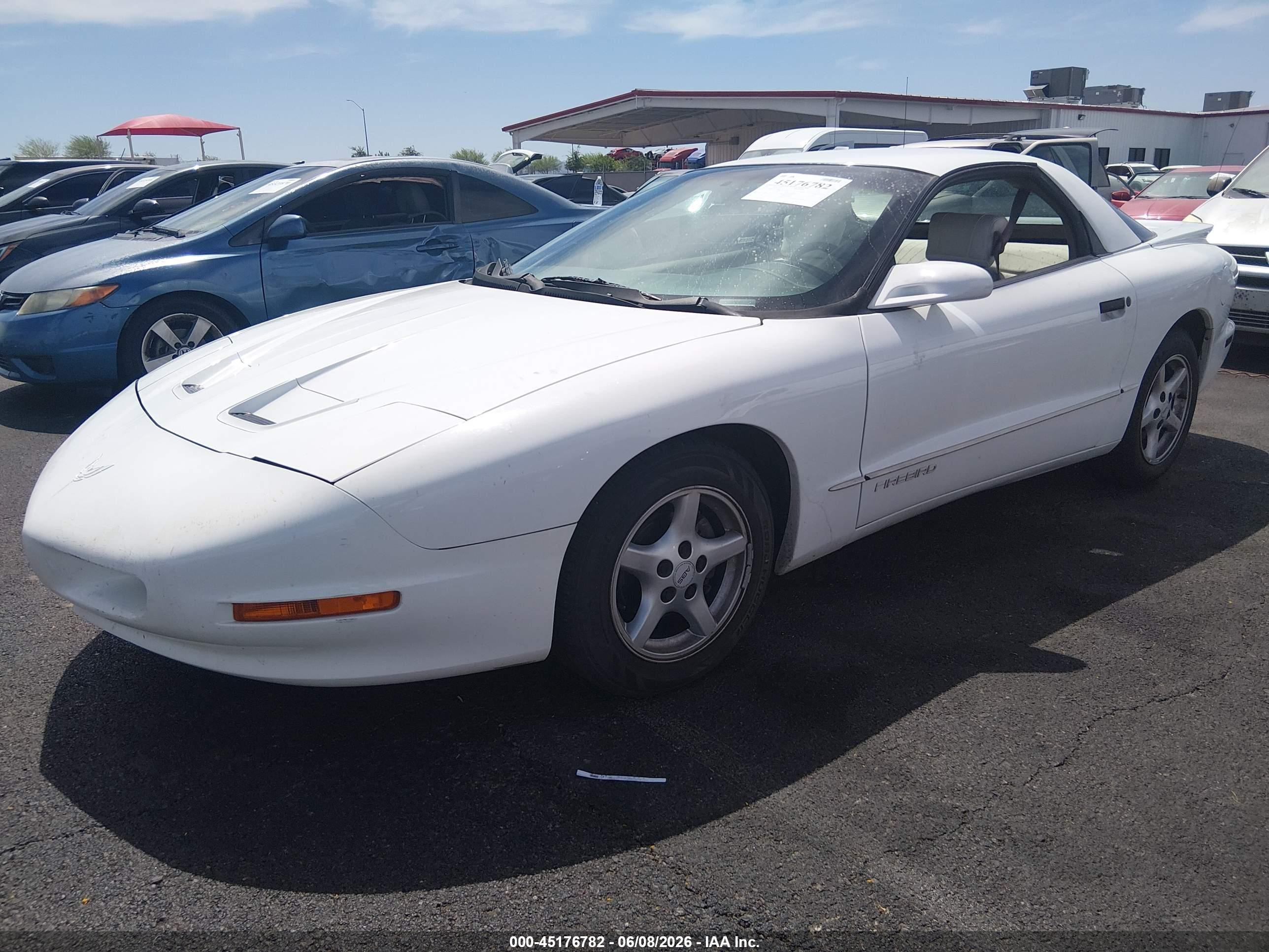 1997 Pontiac Firebird   Белый vin: 2G2FS22K3V2204171