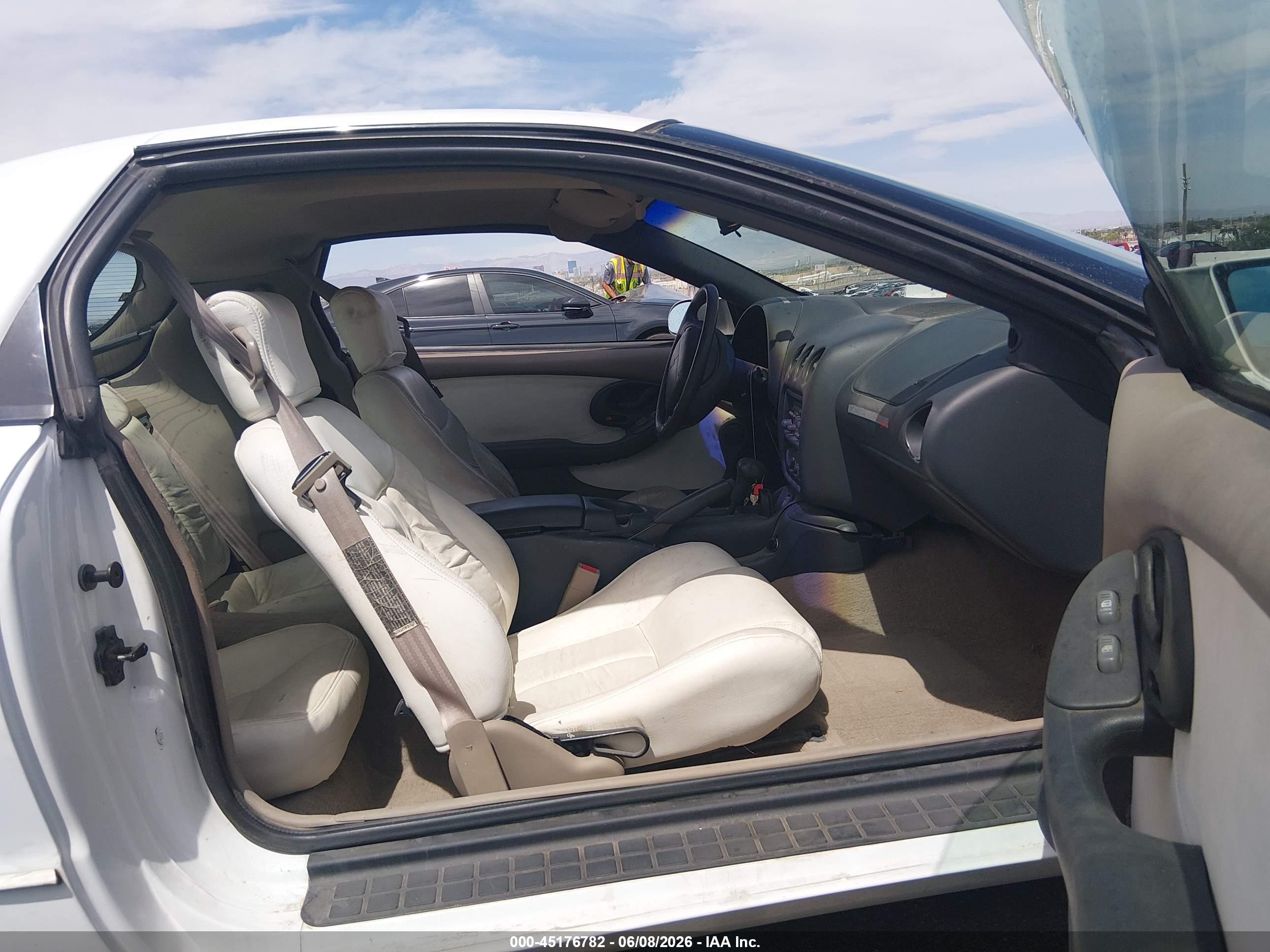 1997 Pontiac Firebird   Белый vin: 2G2FS22K3V2204171