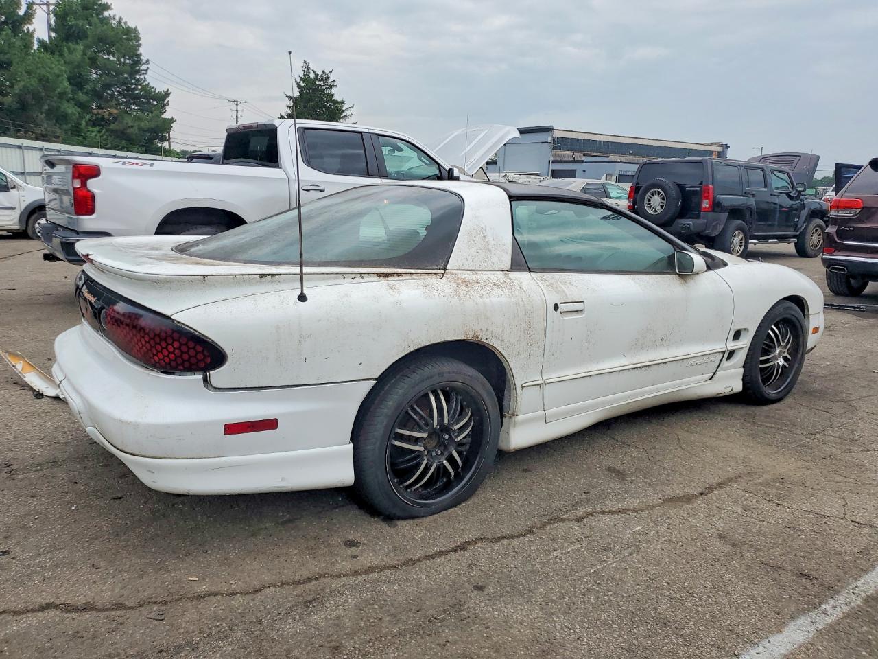 2001 Pontiac Firebird White vin: 2G2FS22K412100959
